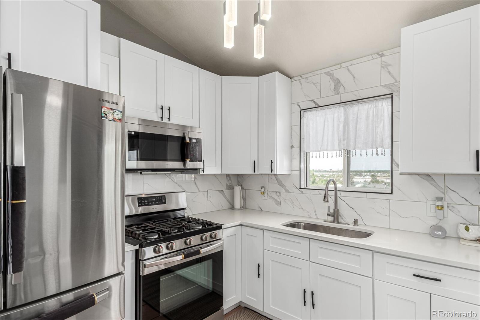 MLS Image #15 for 3296 s bryant street,englewood, Colorado
