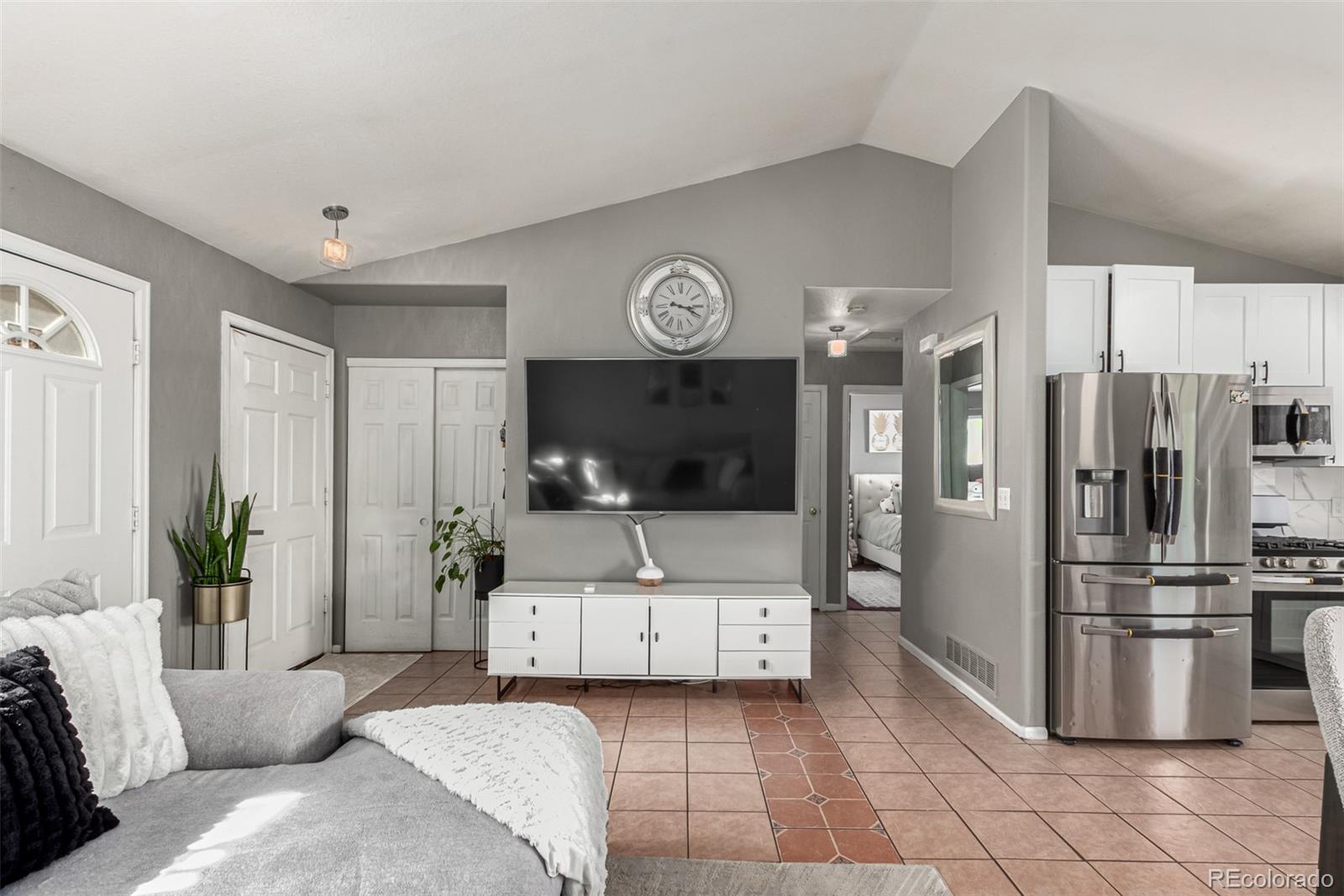 MLS Image #8 for 3296 s bryant street,englewood, Colorado
