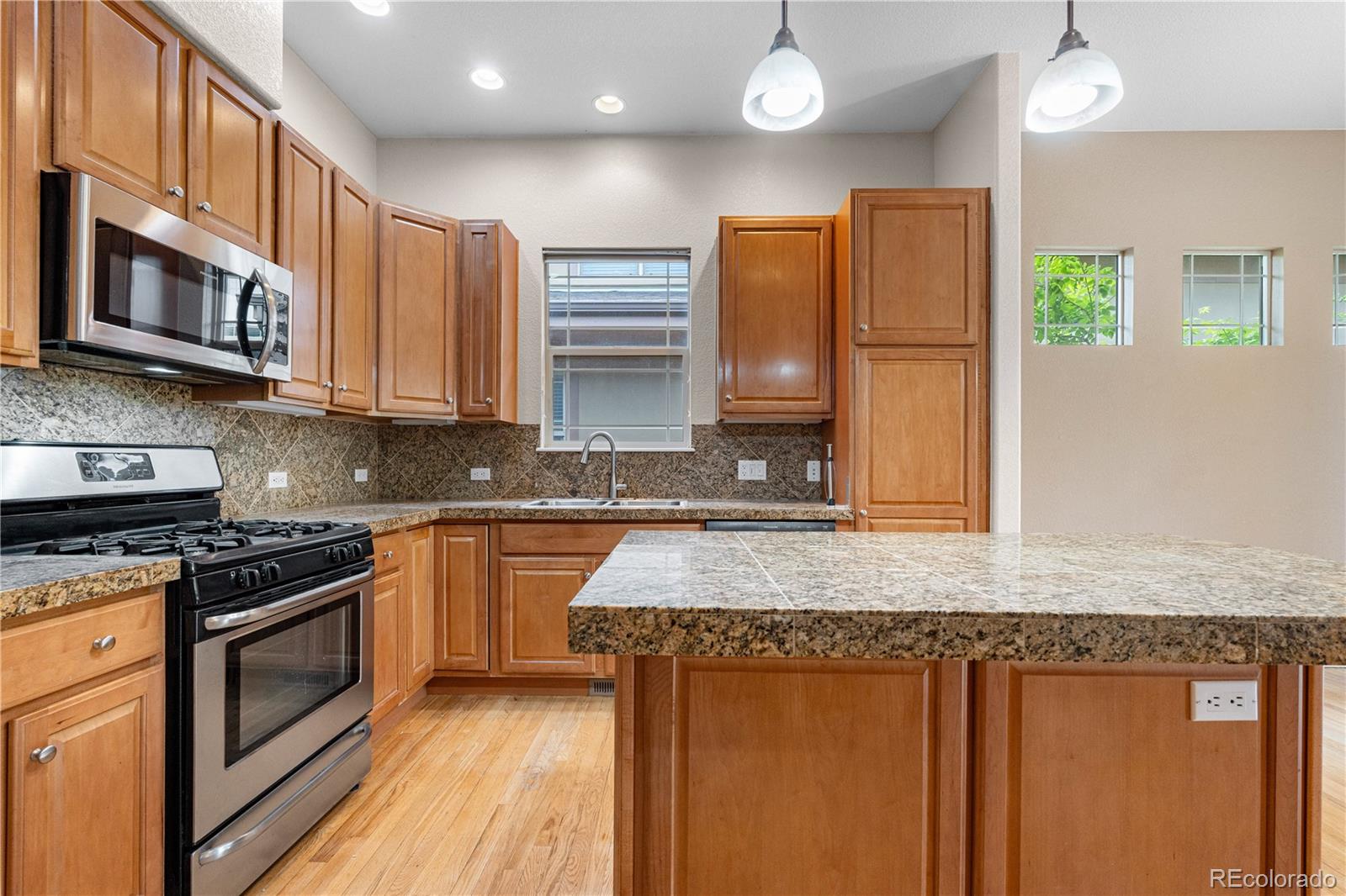 MLS Image #15 for 1076  rosemary street,denver, Colorado