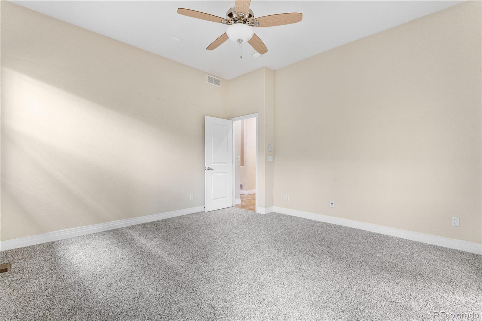 MLS Image #17 for 1076  rosemary street,denver, Colorado