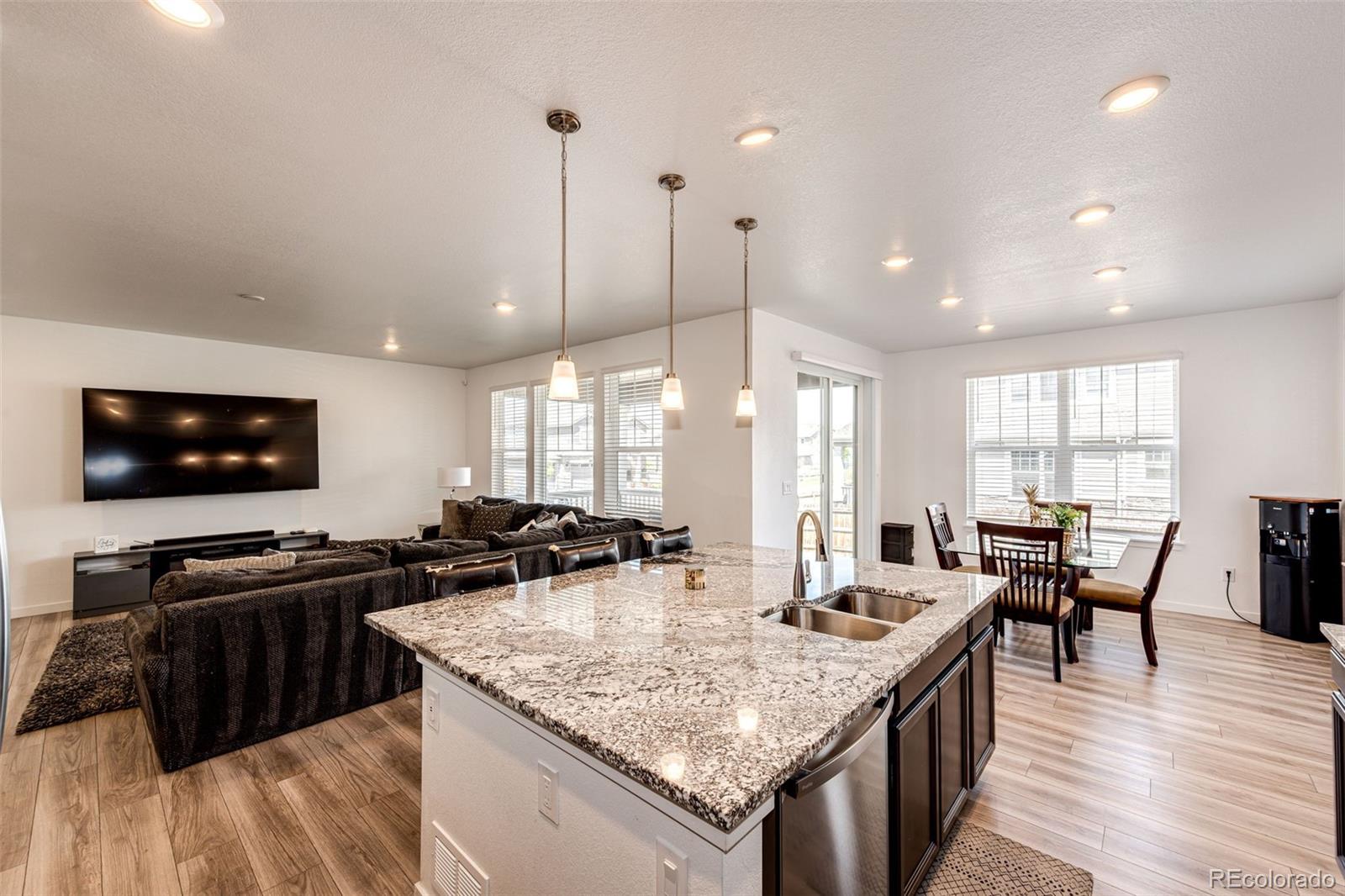 MLS Image #10 for 960 s de gaulle court,aurora, Colorado