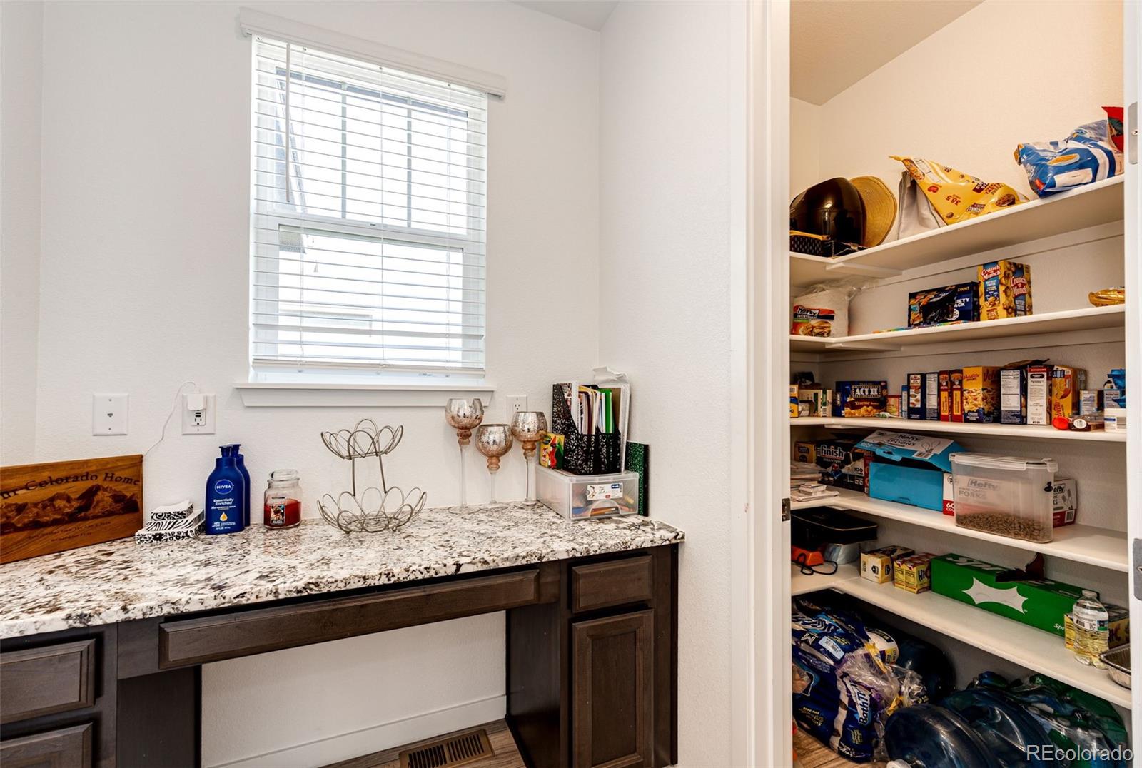 MLS Image #15 for 960 s de gaulle court,aurora, Colorado