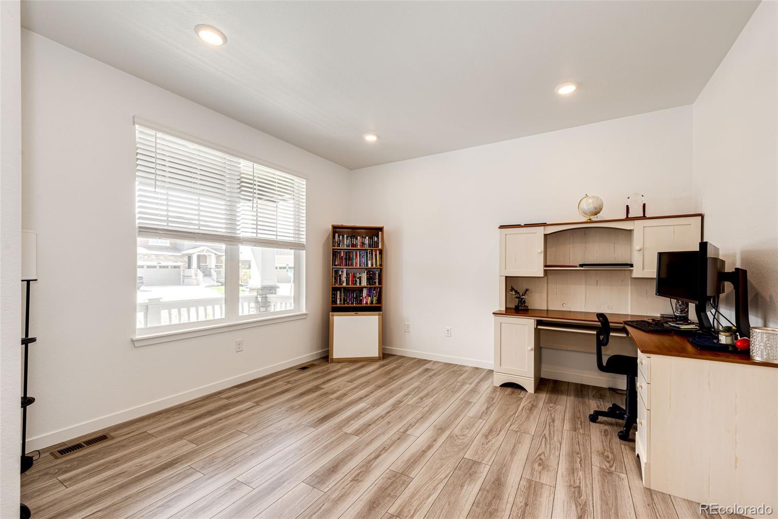 MLS Image #4 for 960 s de gaulle court,aurora, Colorado