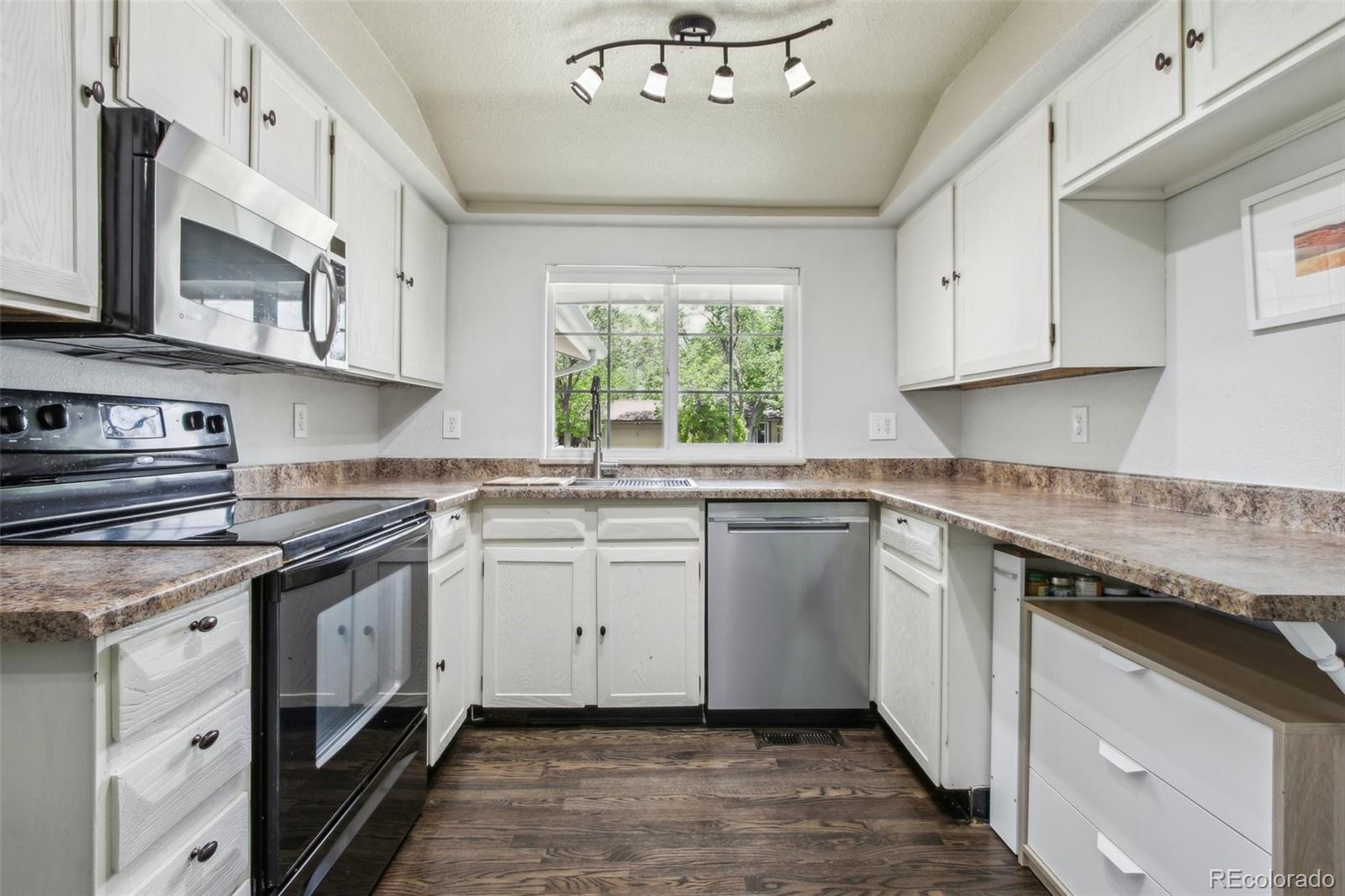 MLS Image #14 for 13030  king circle,broomfield, Colorado