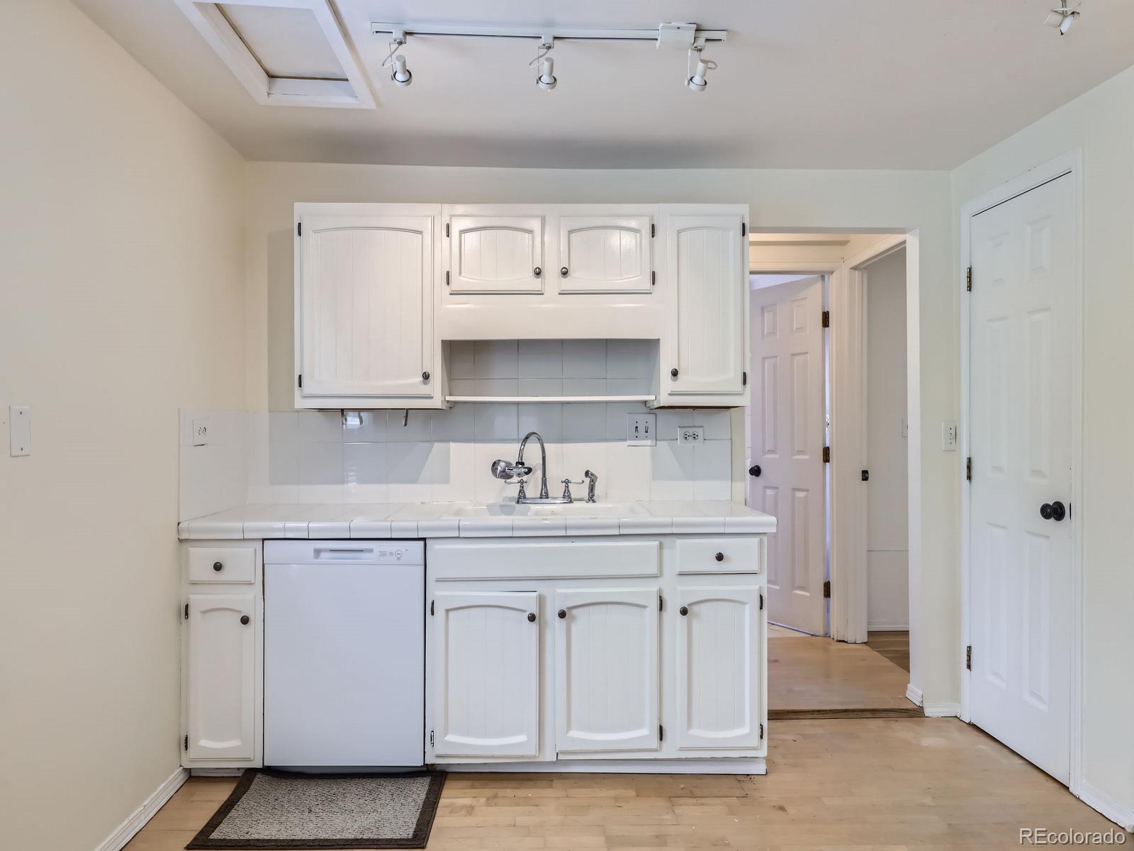 MLS Image #8 for 6047 s hill street,littleton, Colorado