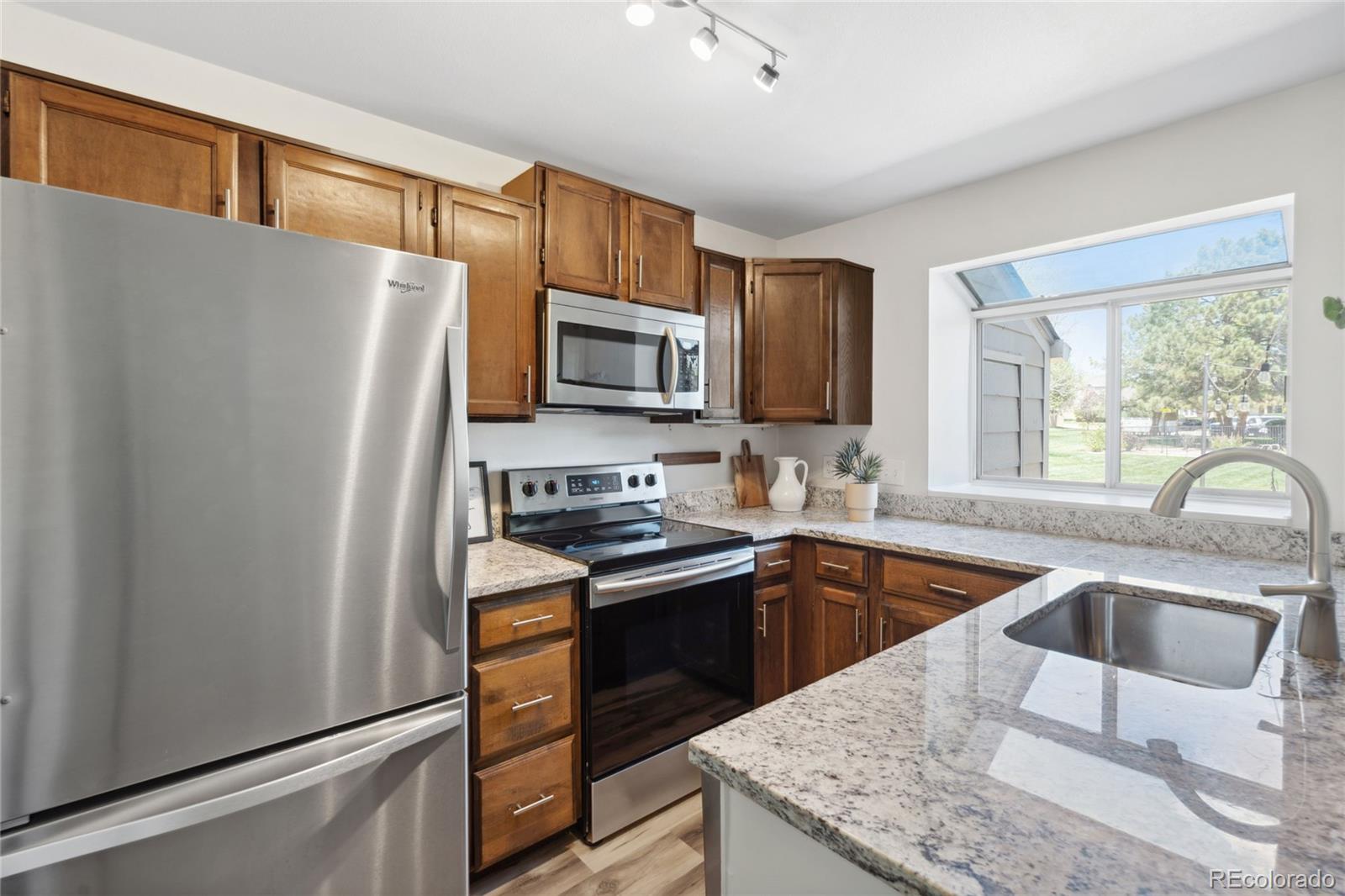 MLS Image #7 for 9636 w chatfield avenue,littleton, Colorado