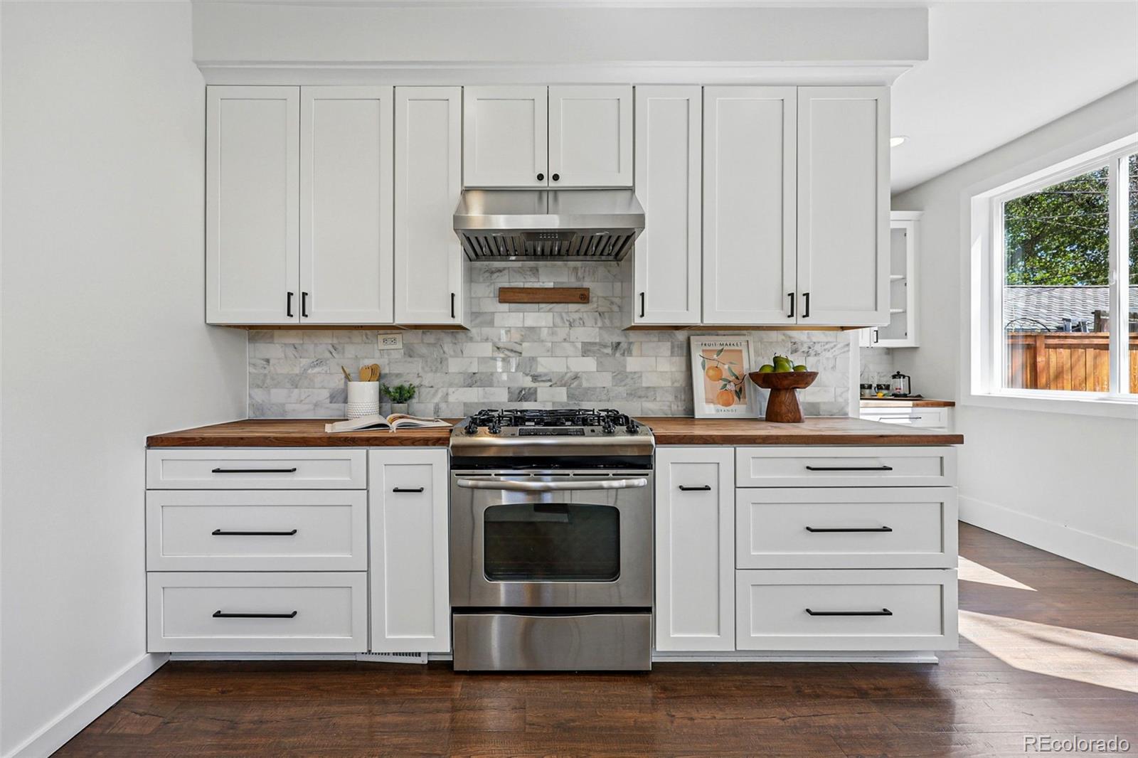 MLS Image #12 for 1612 s logan street,denver, Colorado