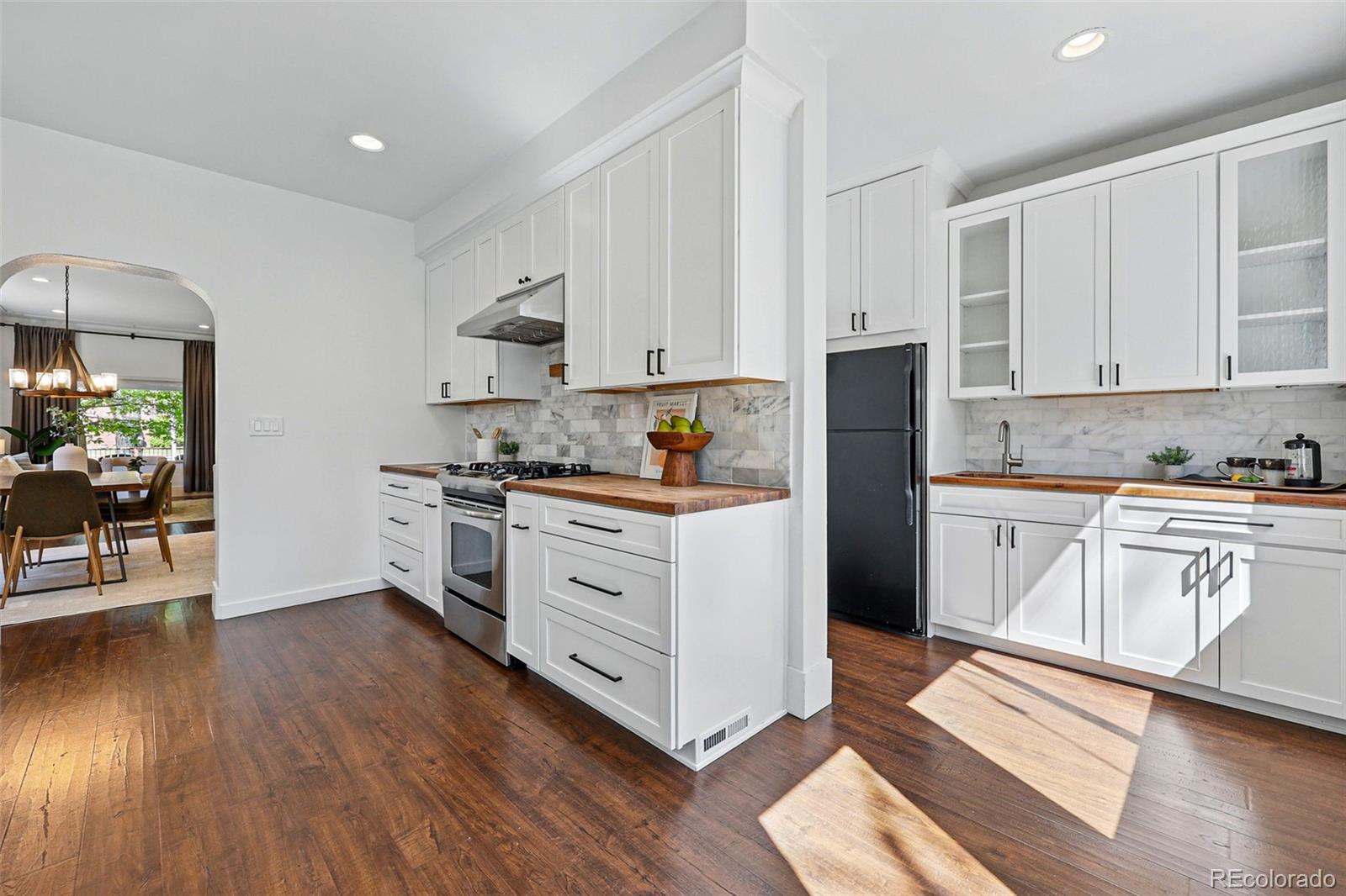 MLS Image #13 for 1612 s logan street,denver, Colorado