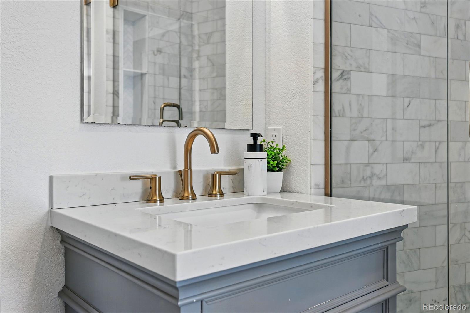 MLS Image #27 for 1612 s logan street,denver, Colorado