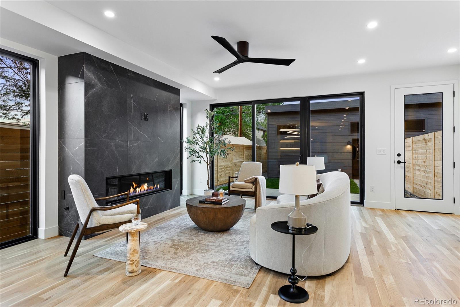 MLS Image #11 for 2376 s bannock street,denver, Colorado