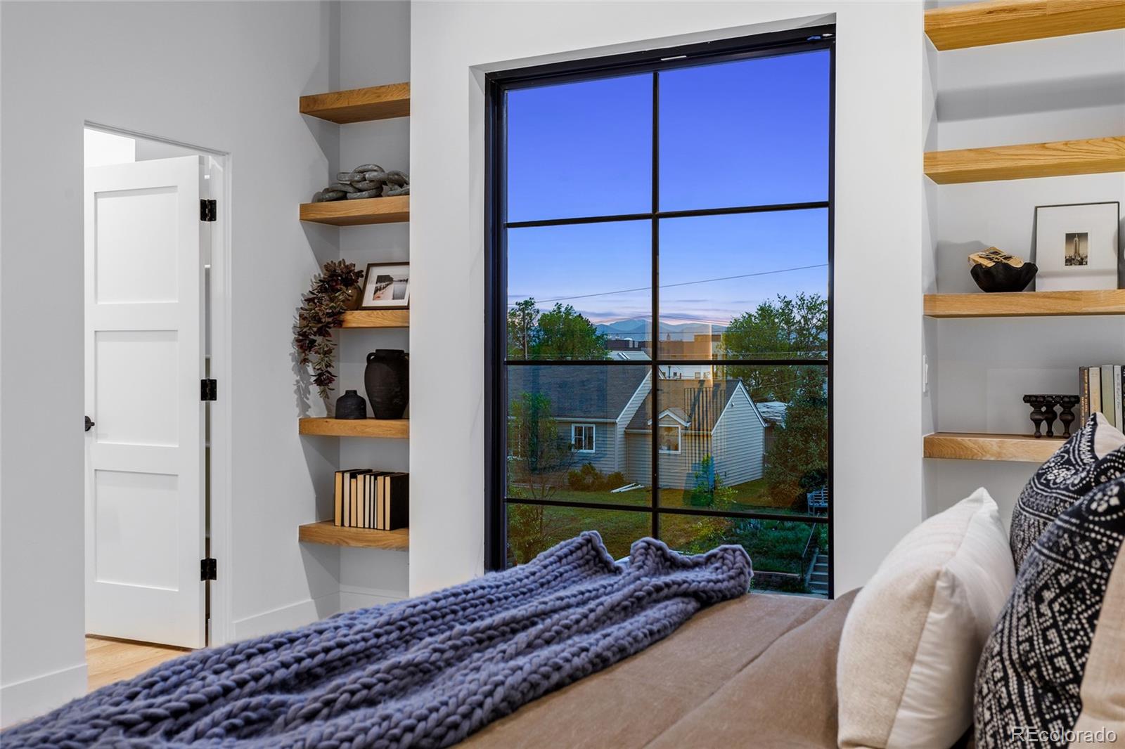 MLS Image #21 for 2376 s bannock street,denver, Colorado