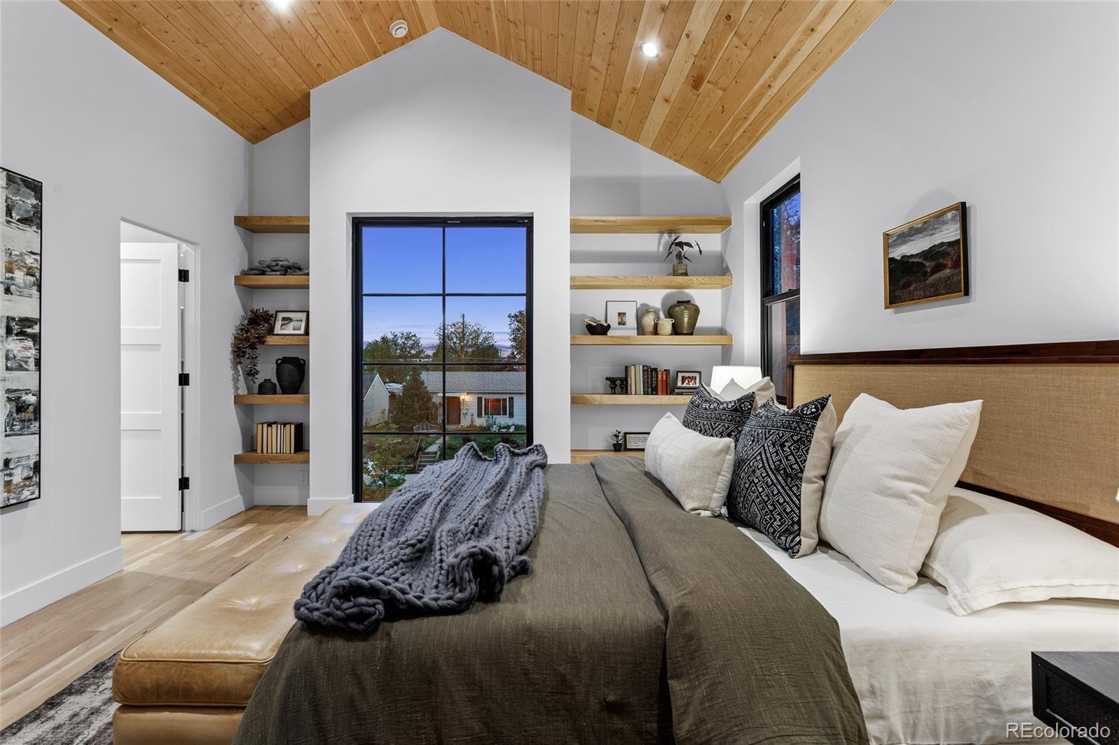 MLS Image #22 for 2376 s bannock street,denver, Colorado