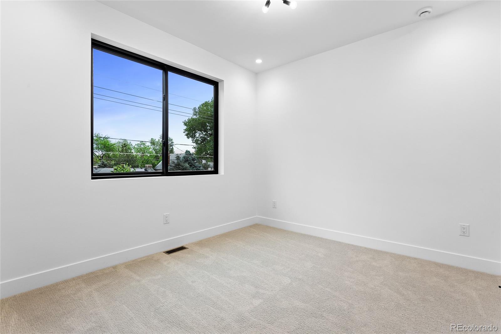 MLS Image #30 for 2376 s bannock street,denver, Colorado