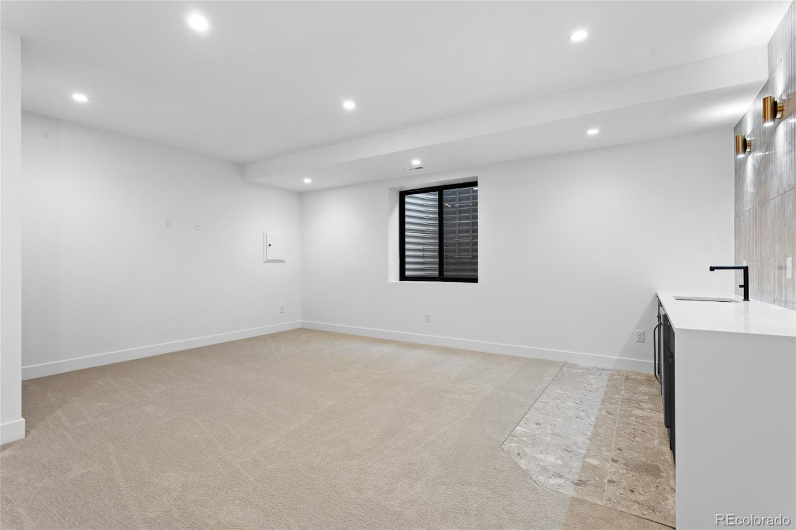 MLS Image #36 for 2376 s bannock street,denver, Colorado
