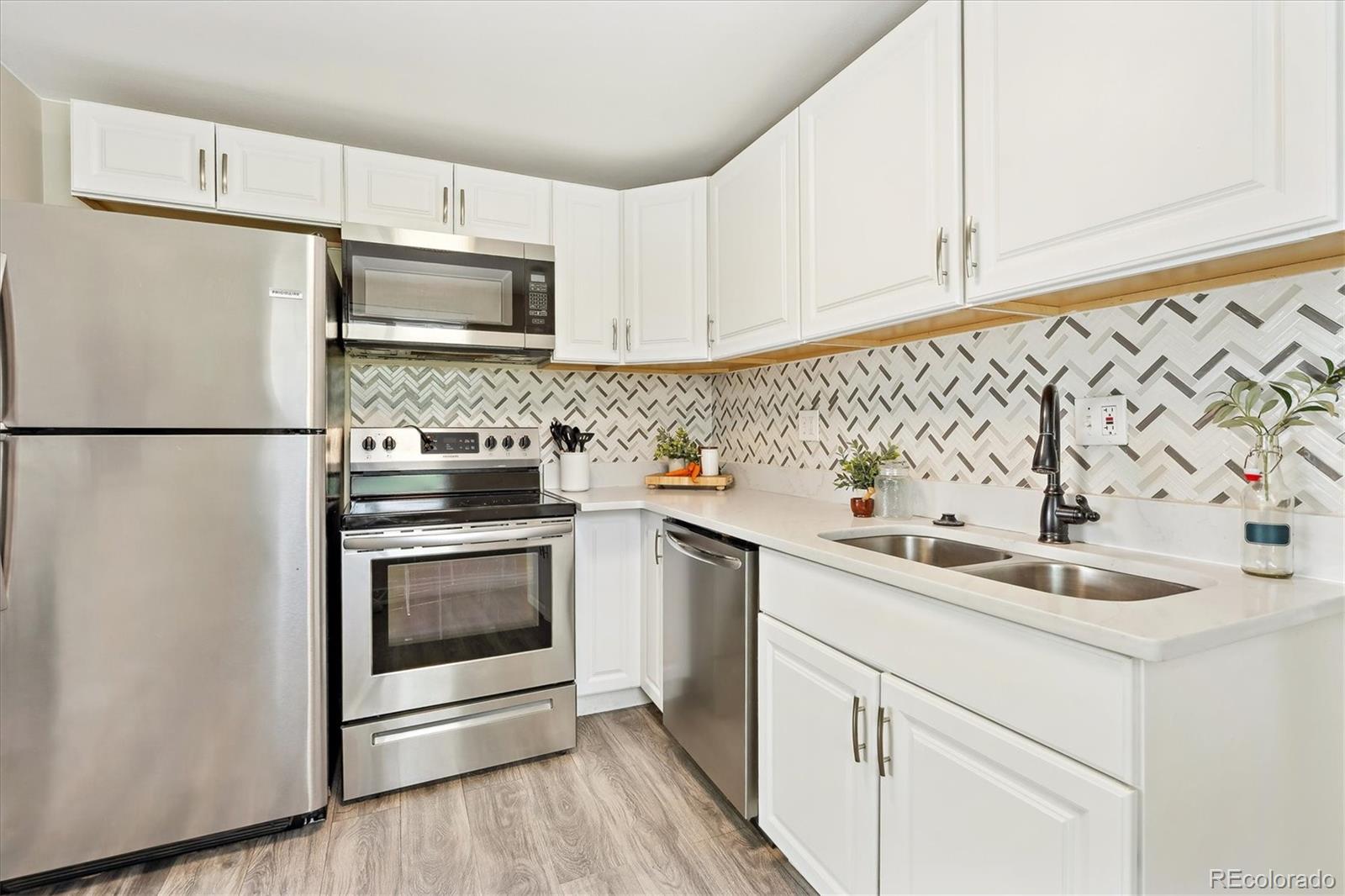 MLS Image #11 for 6953  elati way,denver, Colorado