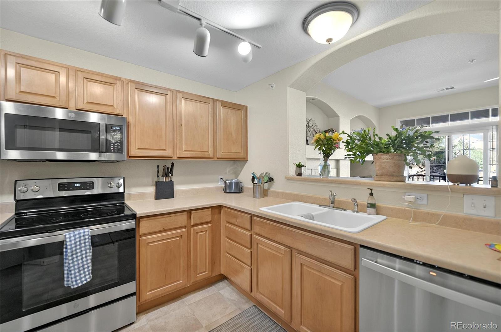 MLS Image #7 for 479  black feather loop 311,castle rock, Colorado