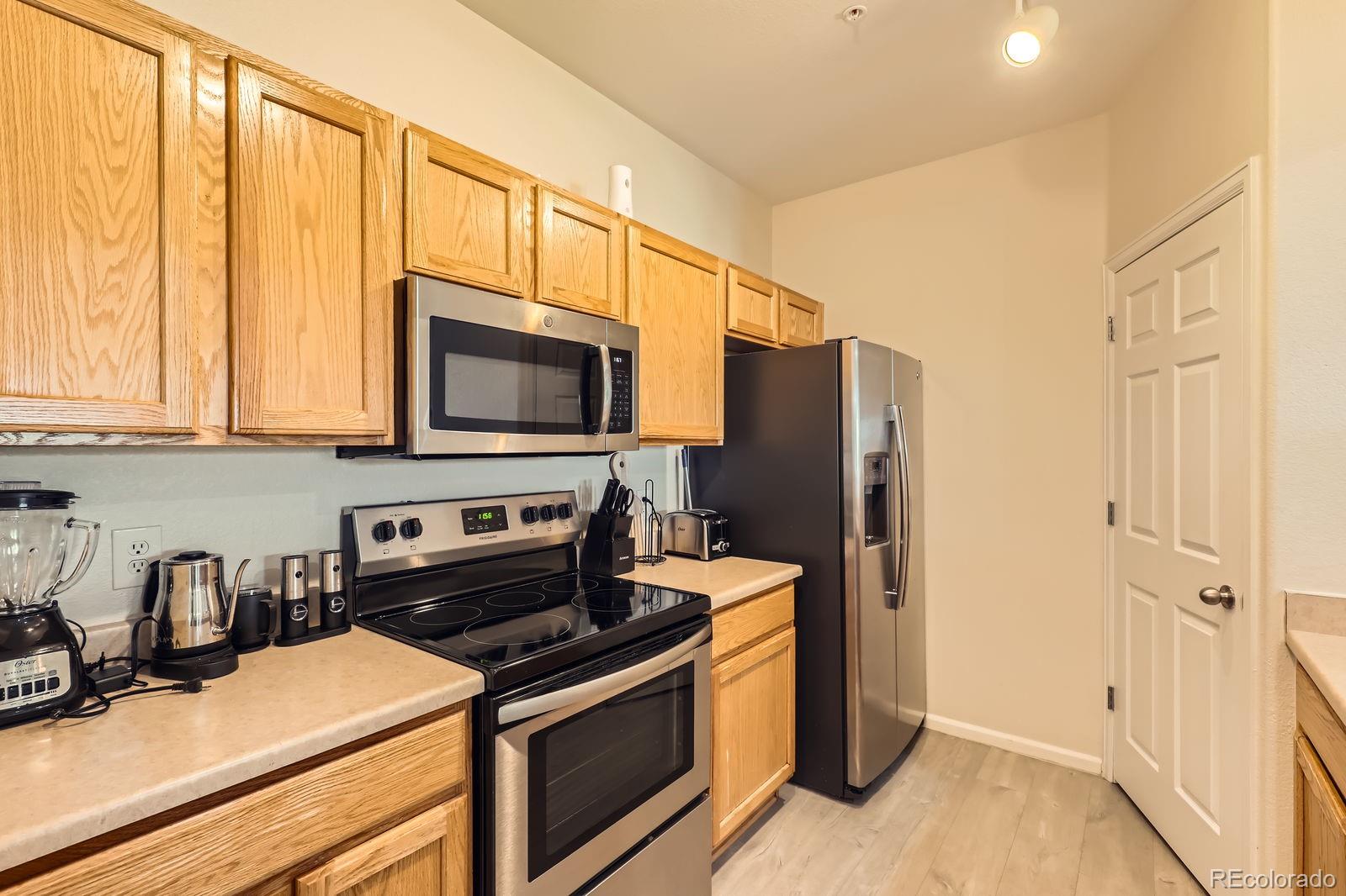 MLS Image #12 for 5255  memphis street,denver, Colorado