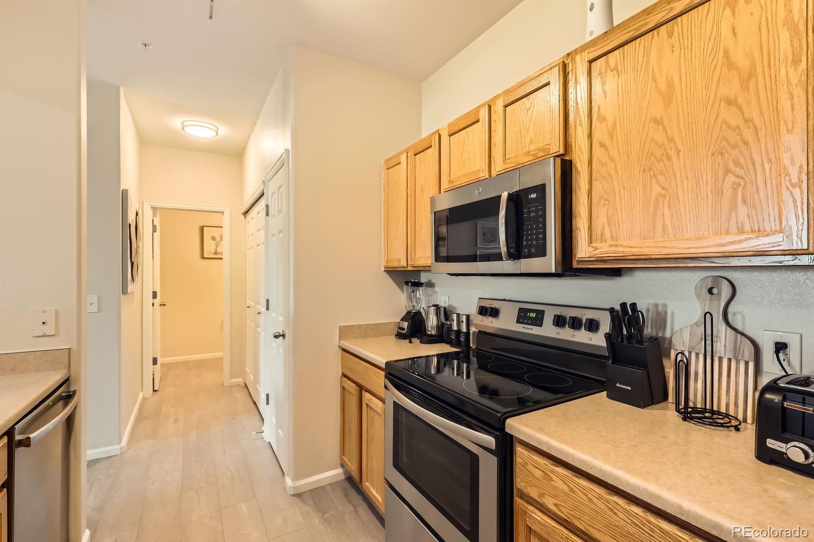 MLS Image #15 for 5255  memphis street,denver, Colorado