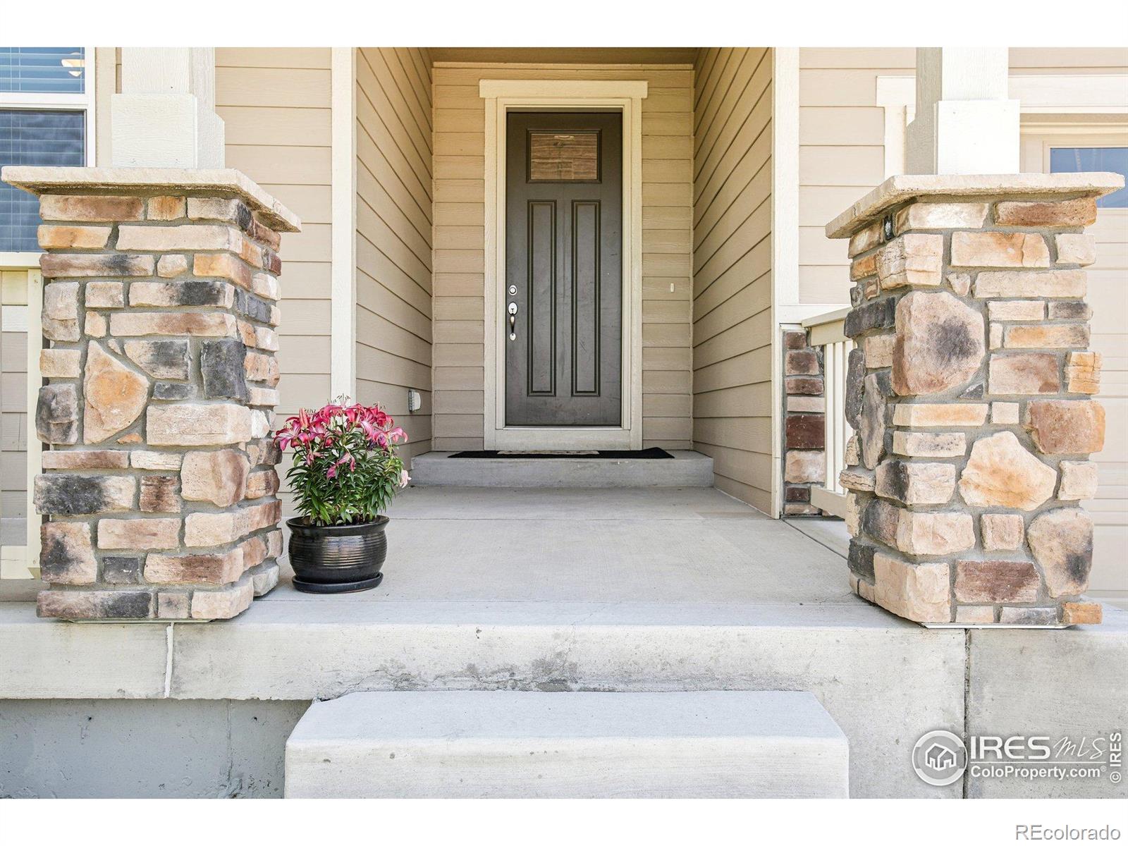 MLS Image #1 for 1471  sabin court,berthoud, Colorado