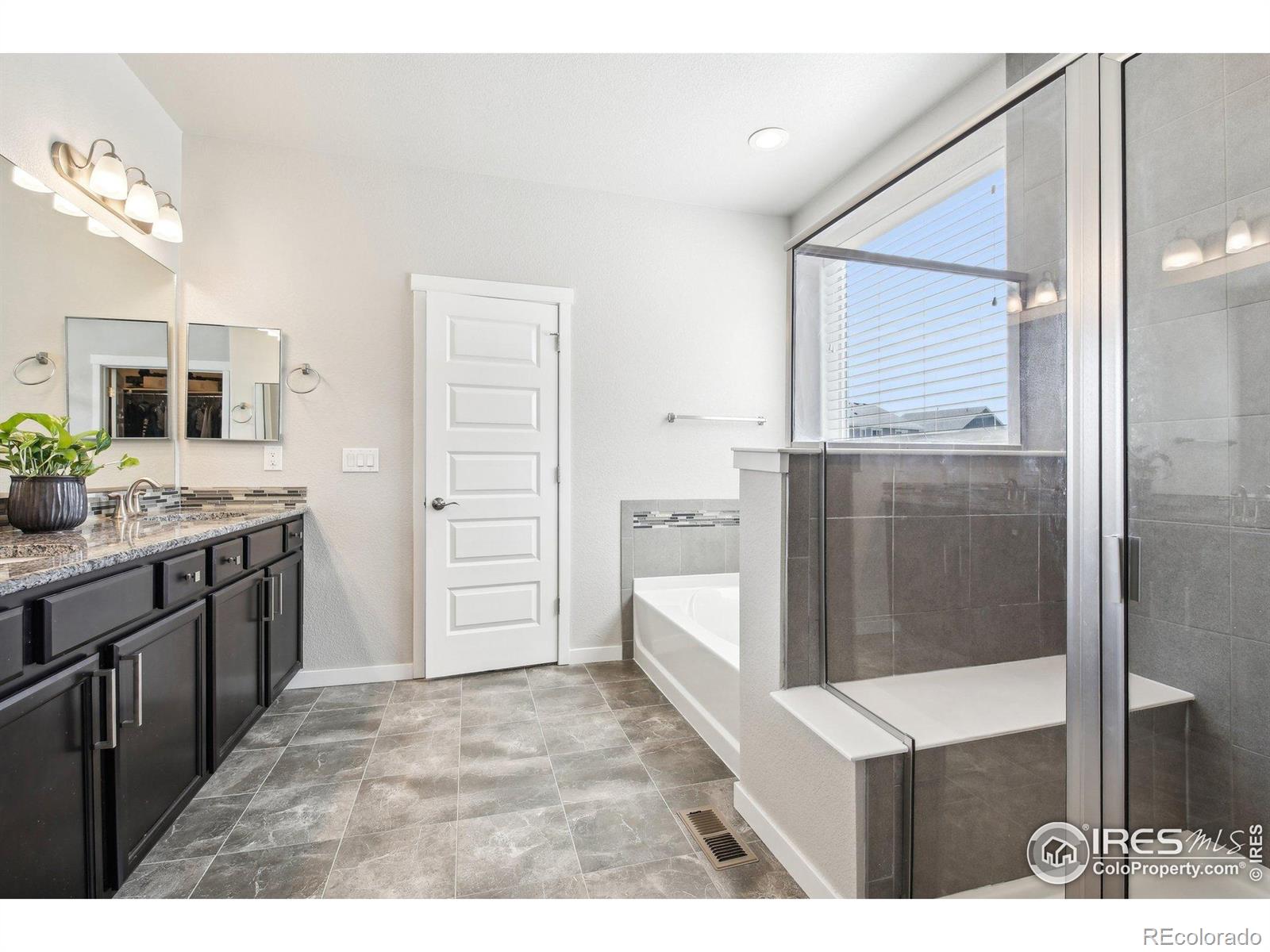 MLS Image #8 for 1471  sabin court,berthoud, Colorado