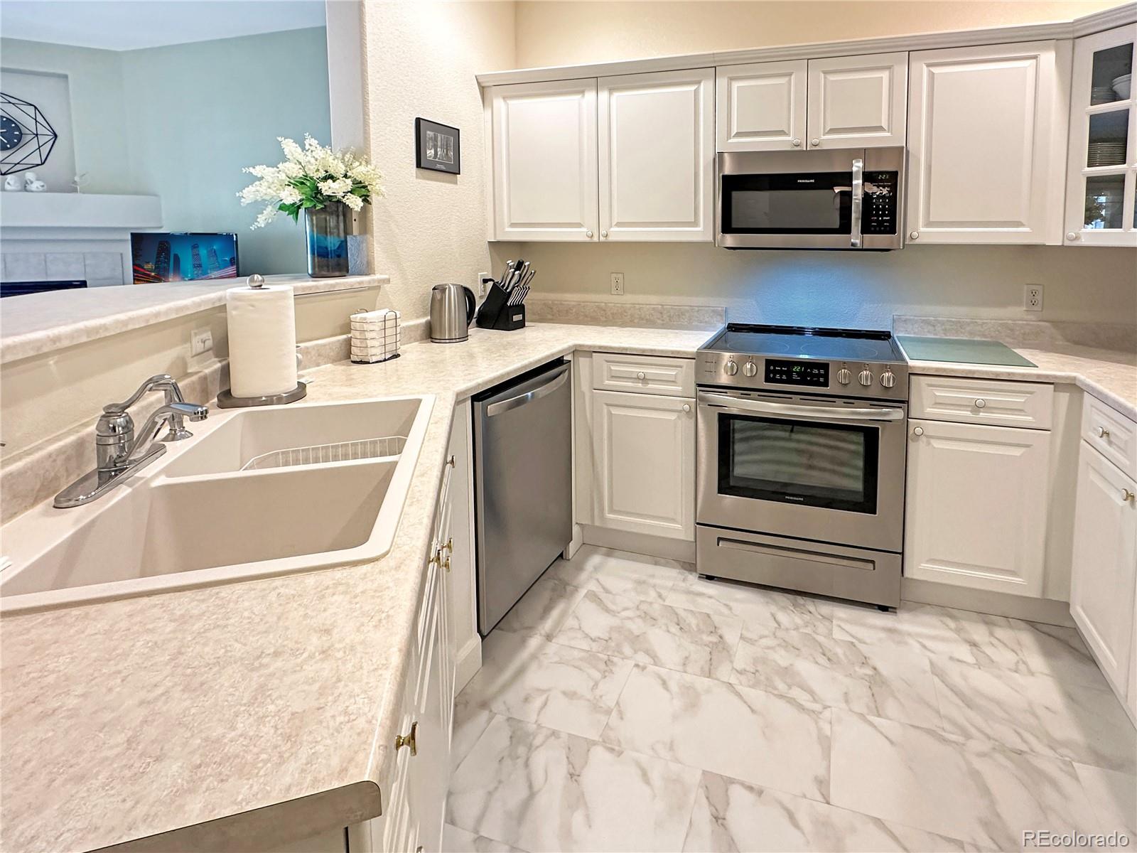 MLS Image #1 for 9390 w chatfield place,littleton, Colorado