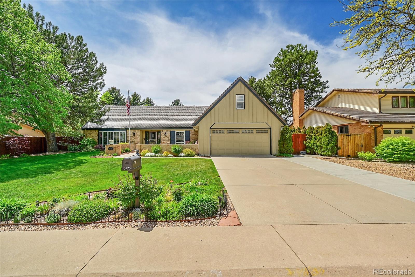 MLS Image #2 for 3775 s poplar street,denver, Colorado