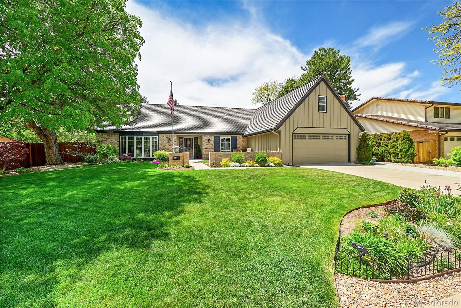 MLS Image #3 for 3775 s poplar street,denver, Colorado