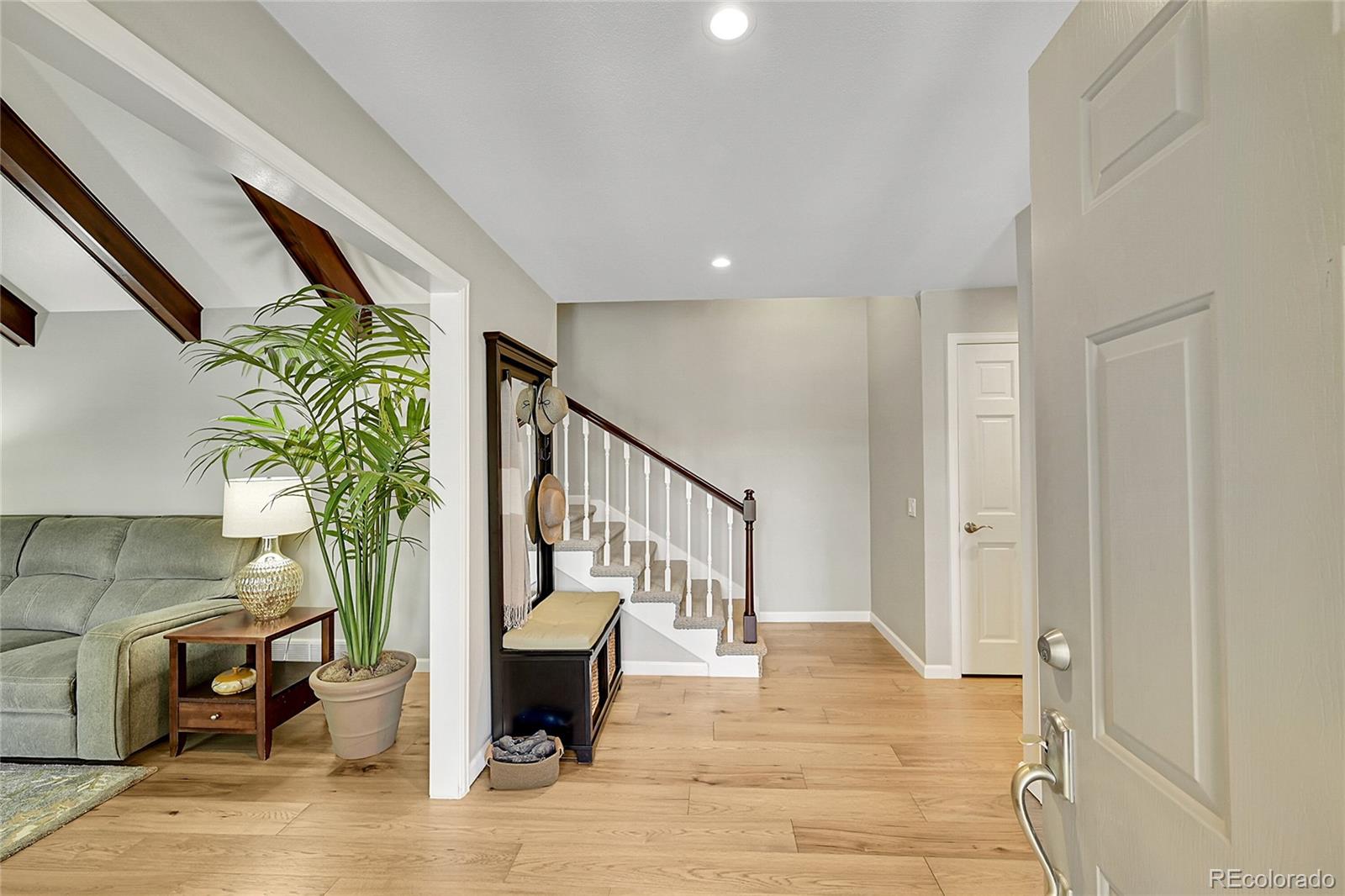 MLS Image #4 for 3775 s poplar street,denver, Colorado