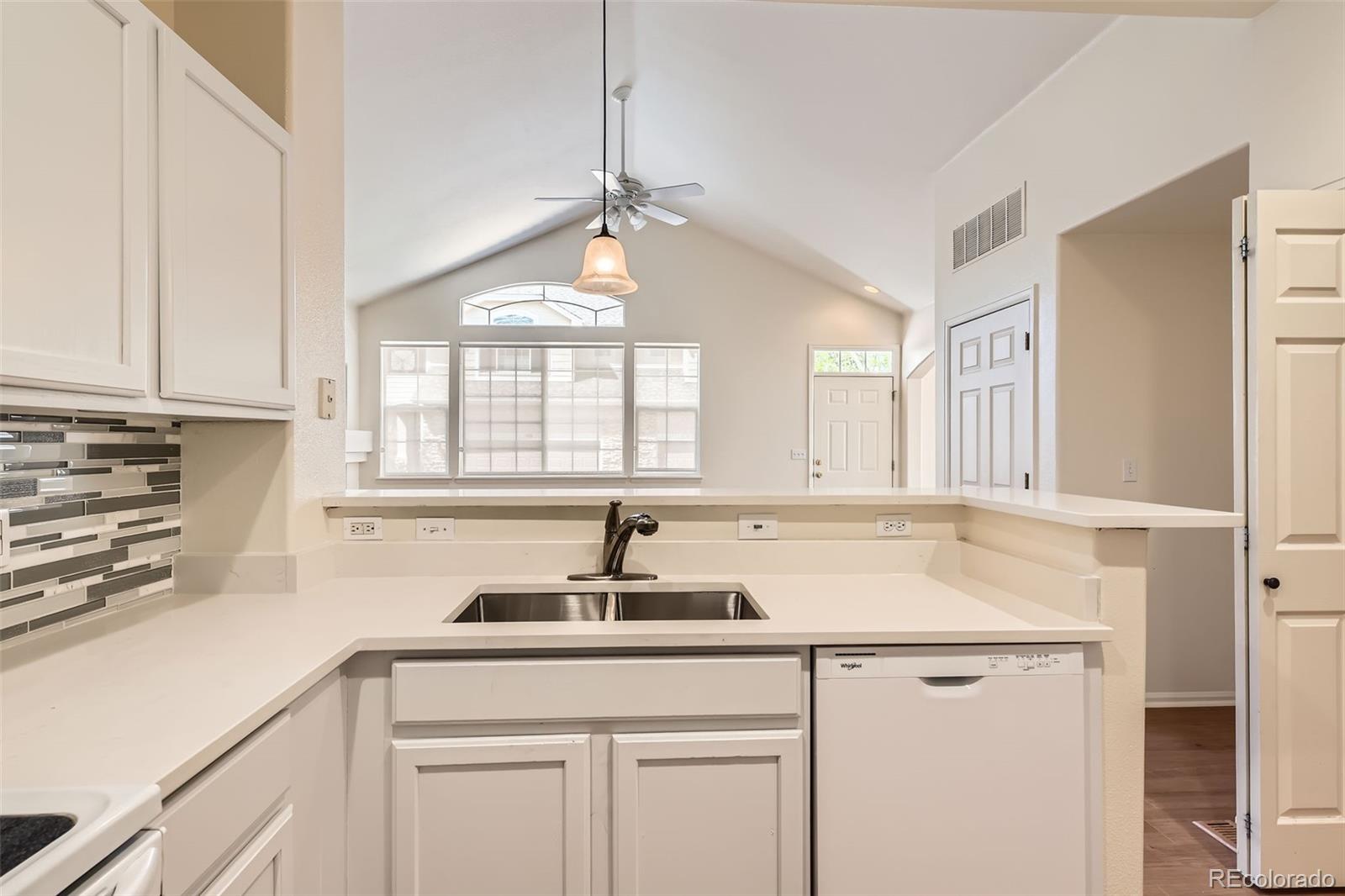 MLS Image #8 for 8843 w phillips drive,littleton, Colorado