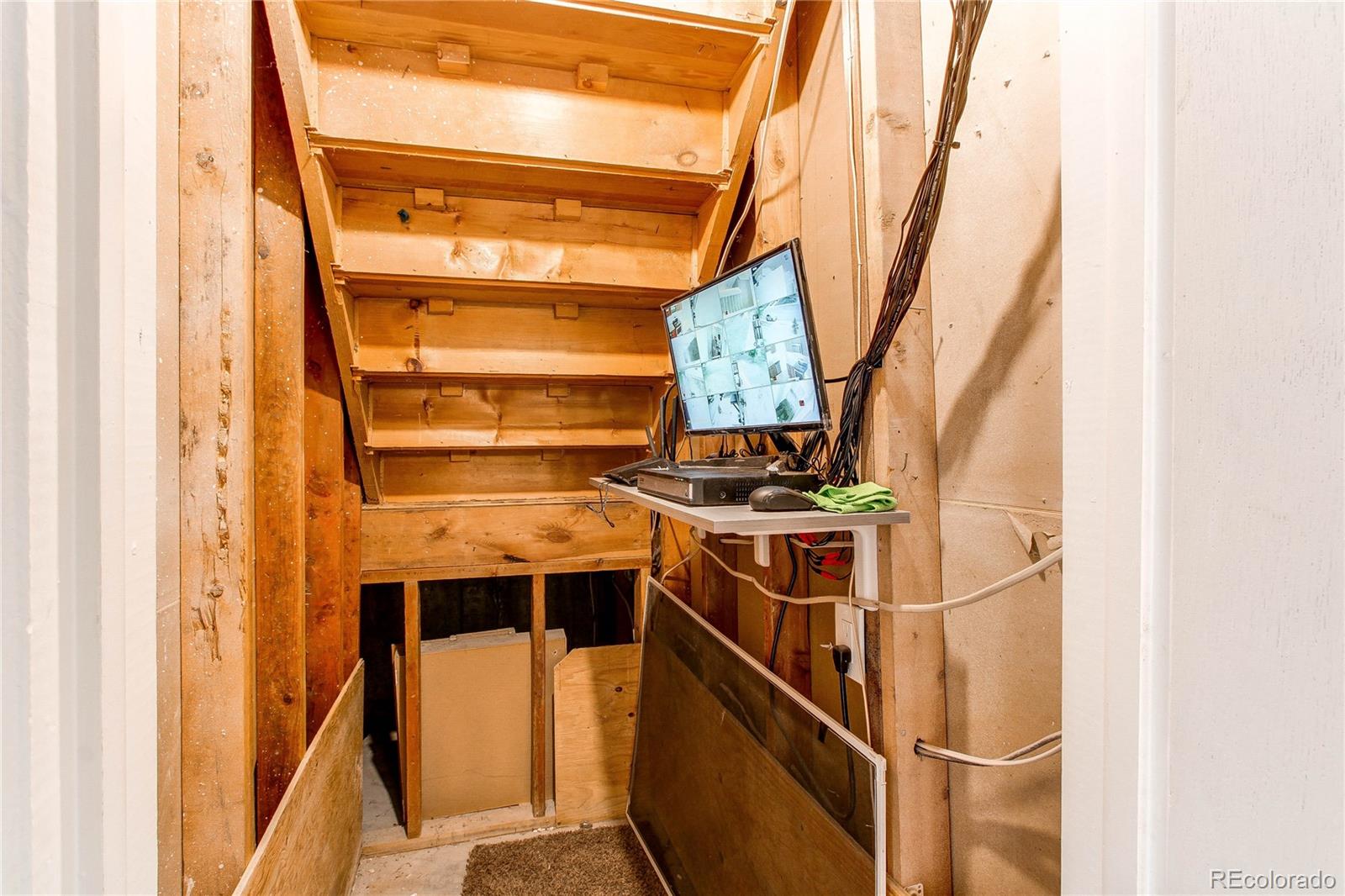 MLS Image #33 for 261  linda lane,denver, Colorado