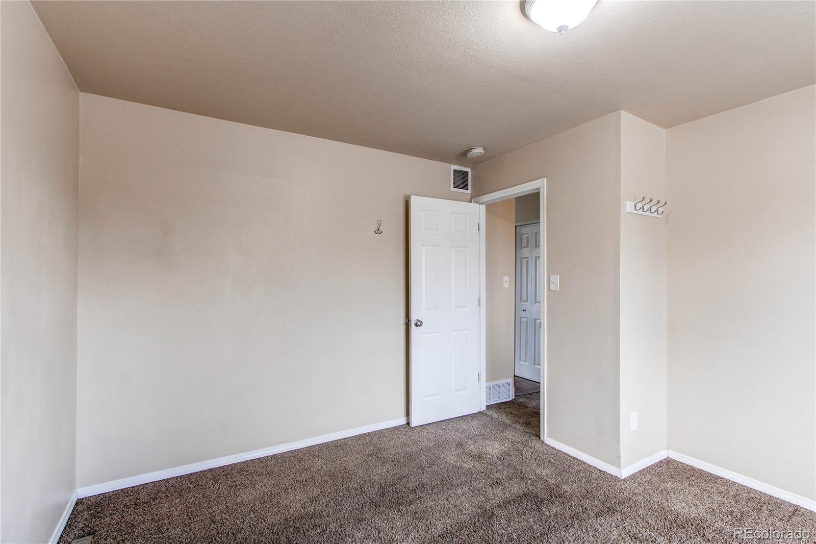 MLS Image #9 for 261  linda lane,denver, Colorado