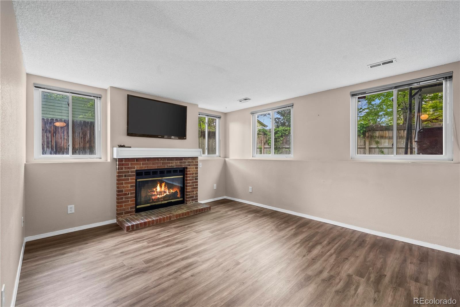 MLS Image #15 for 3844 s gibralter street,aurora, Colorado
