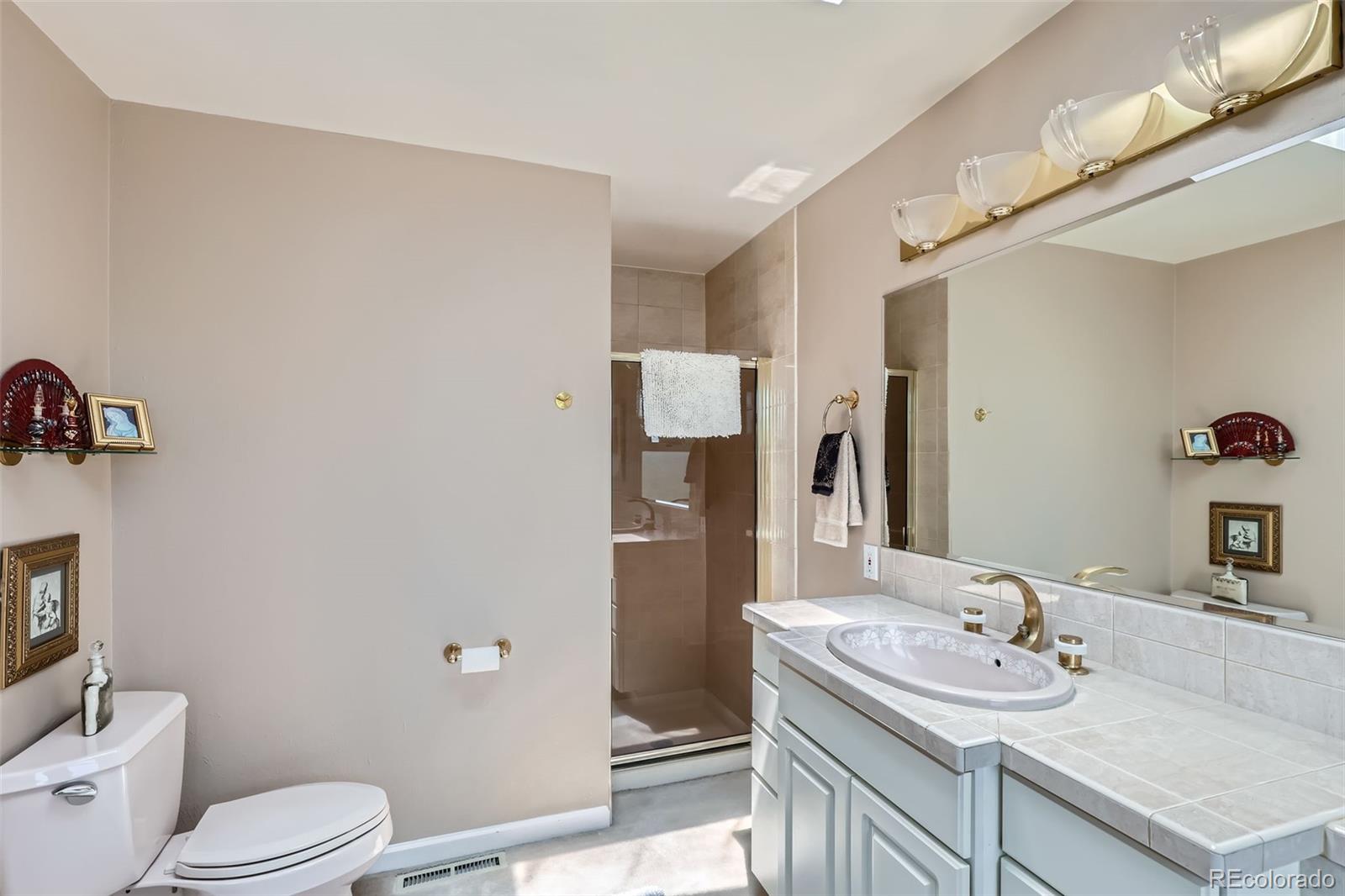 MLS Image #14 for 10165 w iowa avenue,lakewood, Colorado
