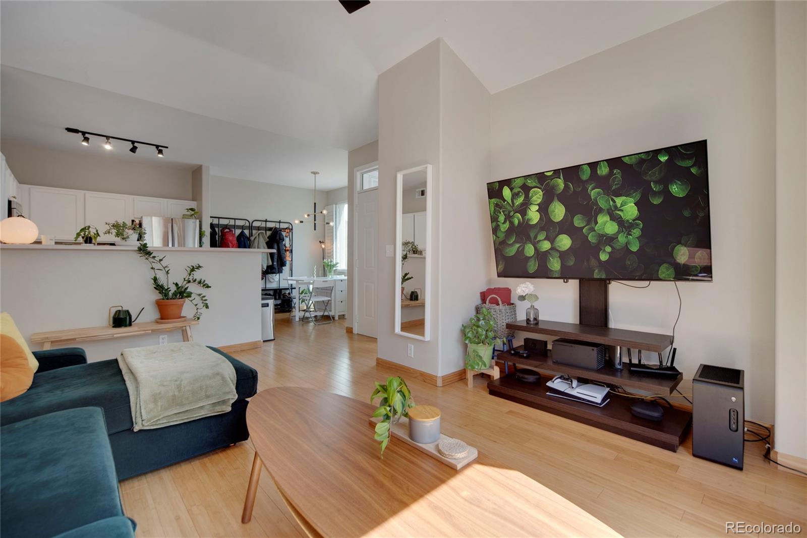 MLS Image #7 for 8500 e jefferson avenue,denver, Colorado