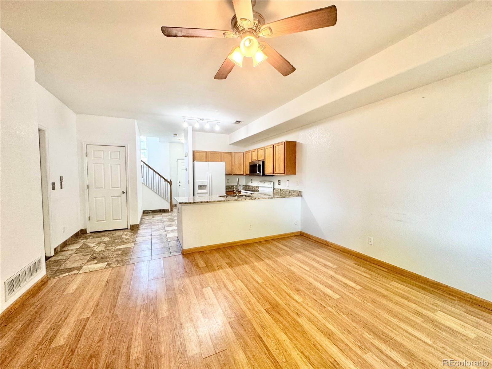 MLS Image #11 for 2247  coronado pkwy n #d ,denver, Colorado