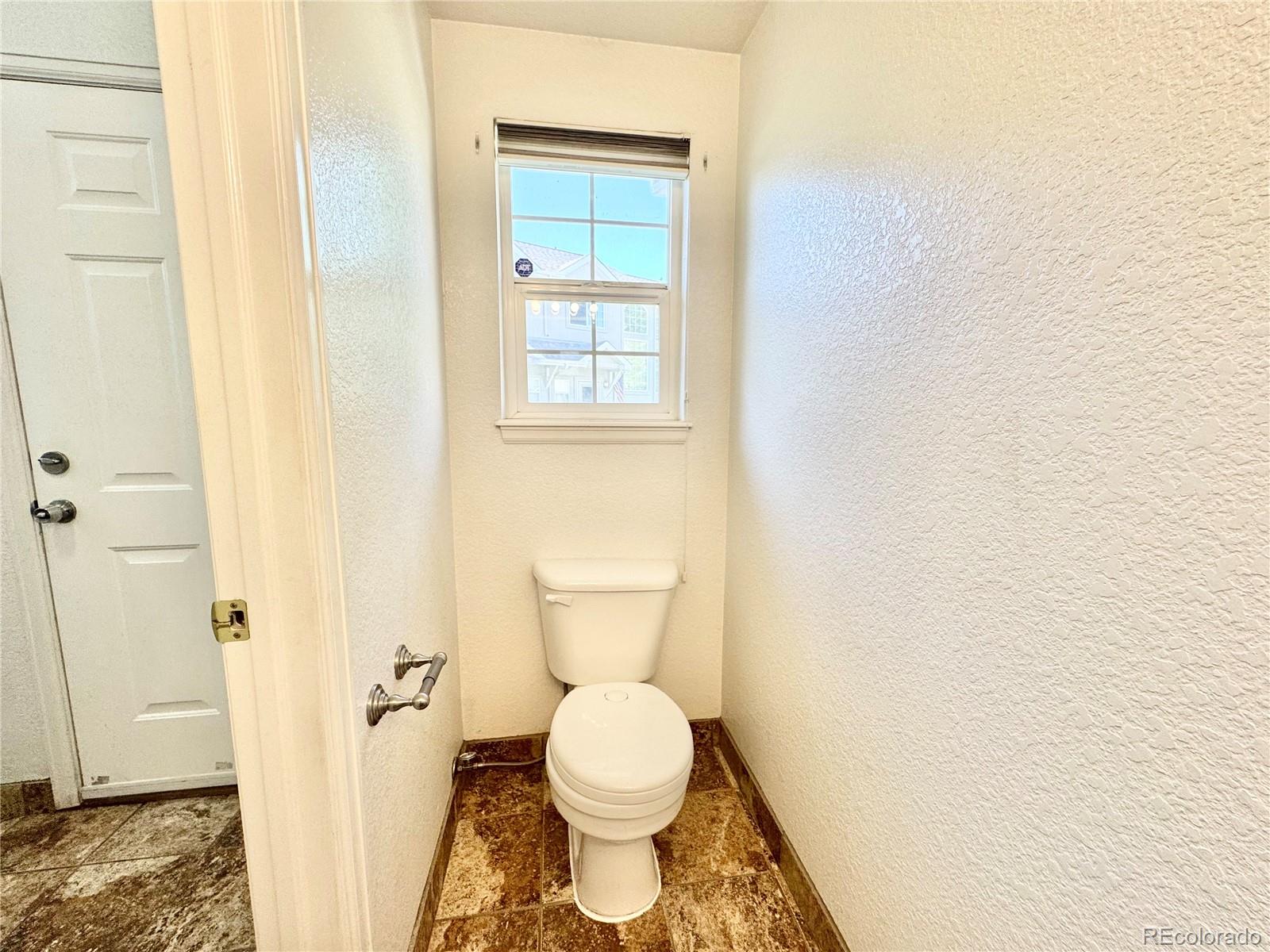 MLS Image #13 for 2247  coronado pkwy n #d ,denver, Colorado