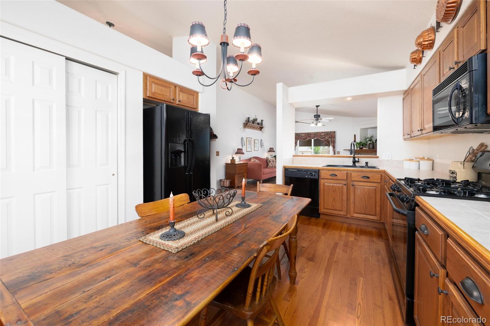 MLS Image #6 for 5715  brennan avenue,colorado springs, Colorado