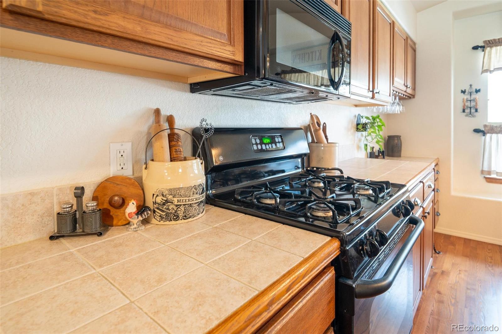 MLS Image #7 for 5715  brennan avenue,colorado springs, Colorado