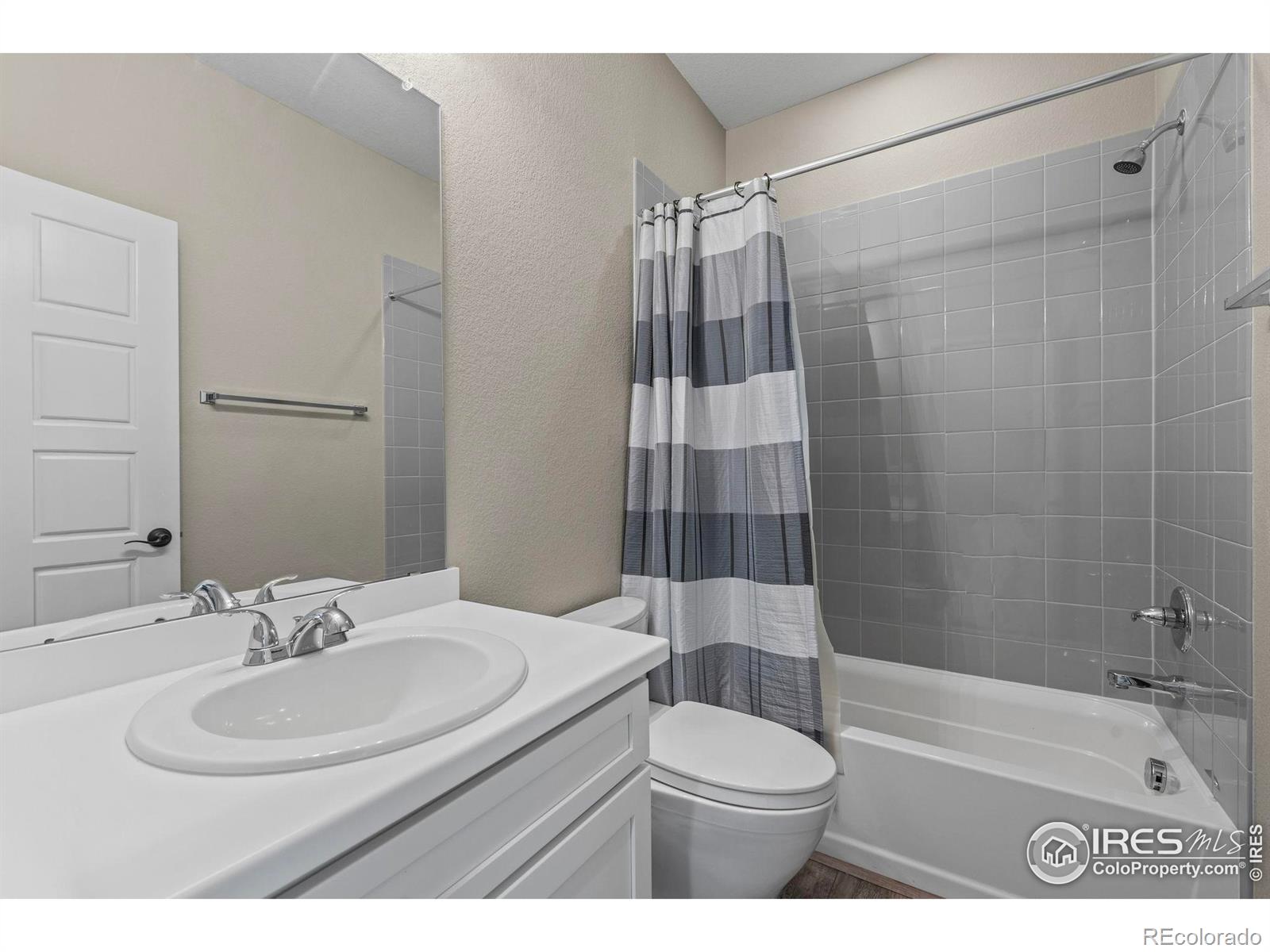 MLS Image #24 for 832  sundown way,erie, Colorado