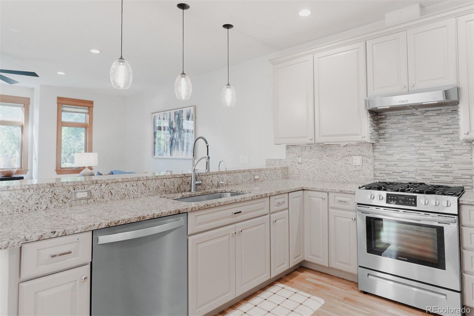 MLS Image #8 for 2034  newton street,denver, Colorado