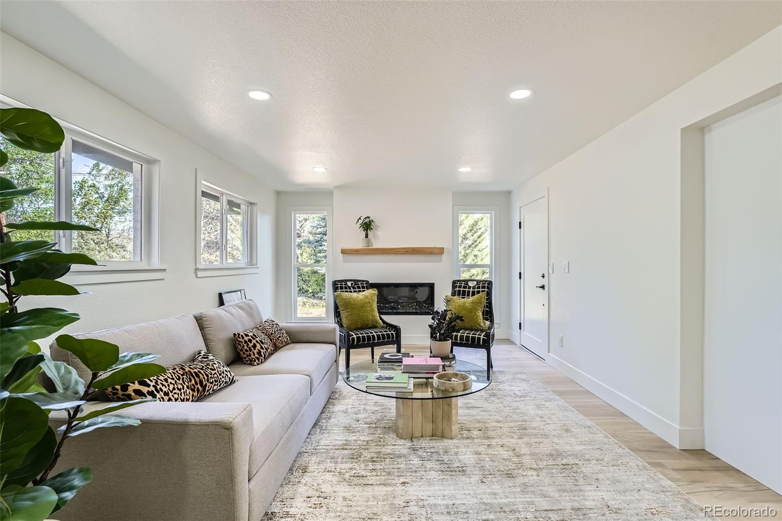 MLS Image #4 for 8463 w arizona drive,lakewood, Colorado