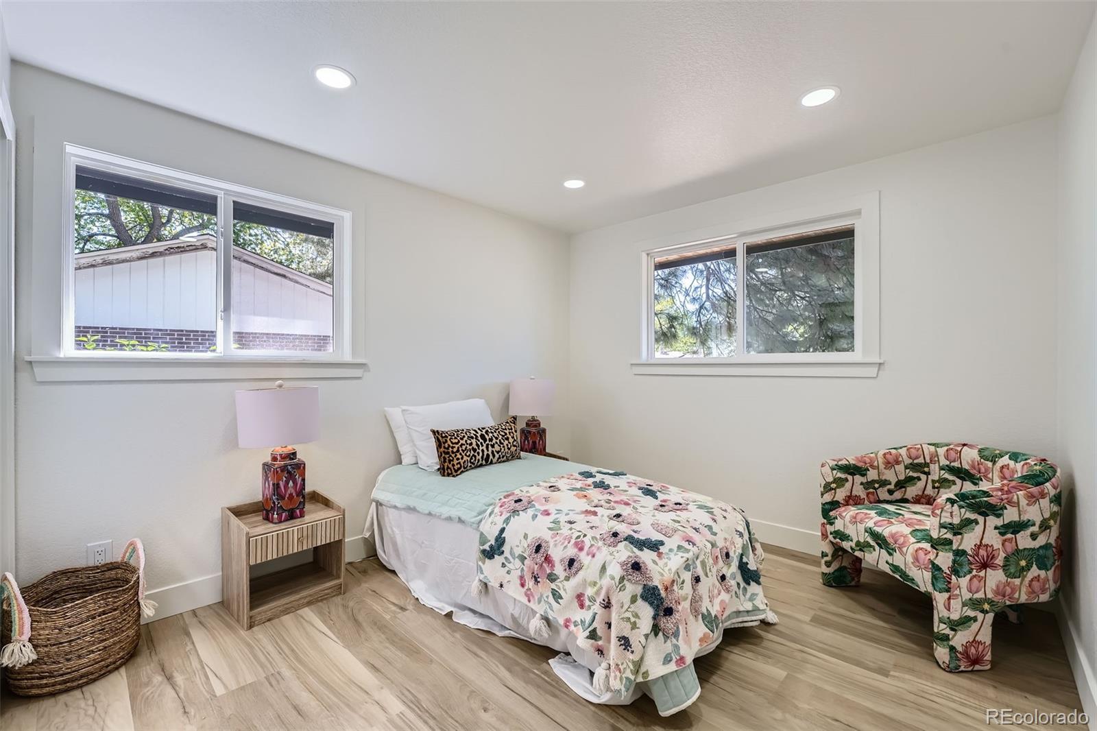 MLS Image #7 for 8463 w arizona drive,lakewood, Colorado