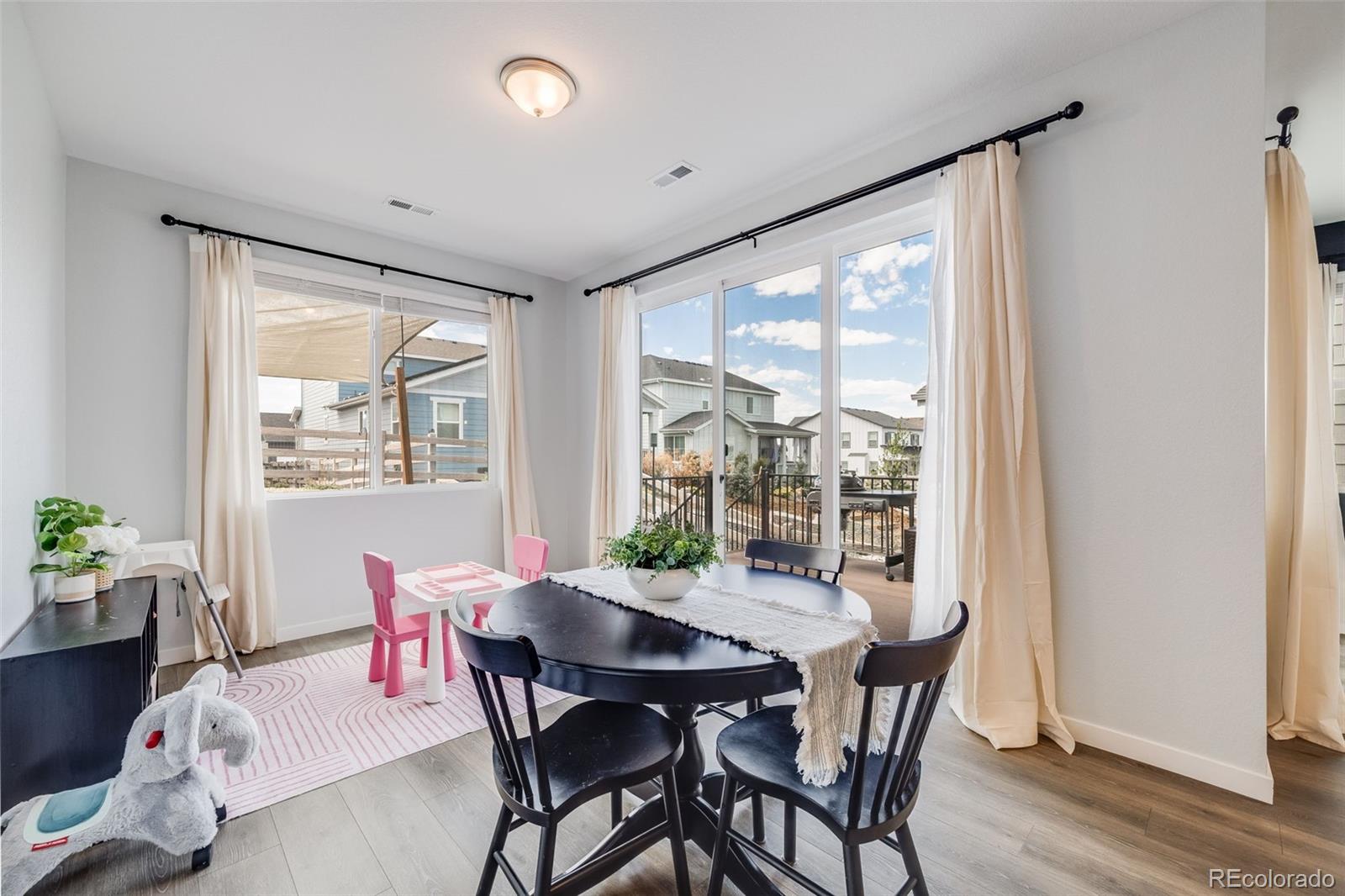 MLS Image #11 for 8517  eckley street,littleton, Colorado