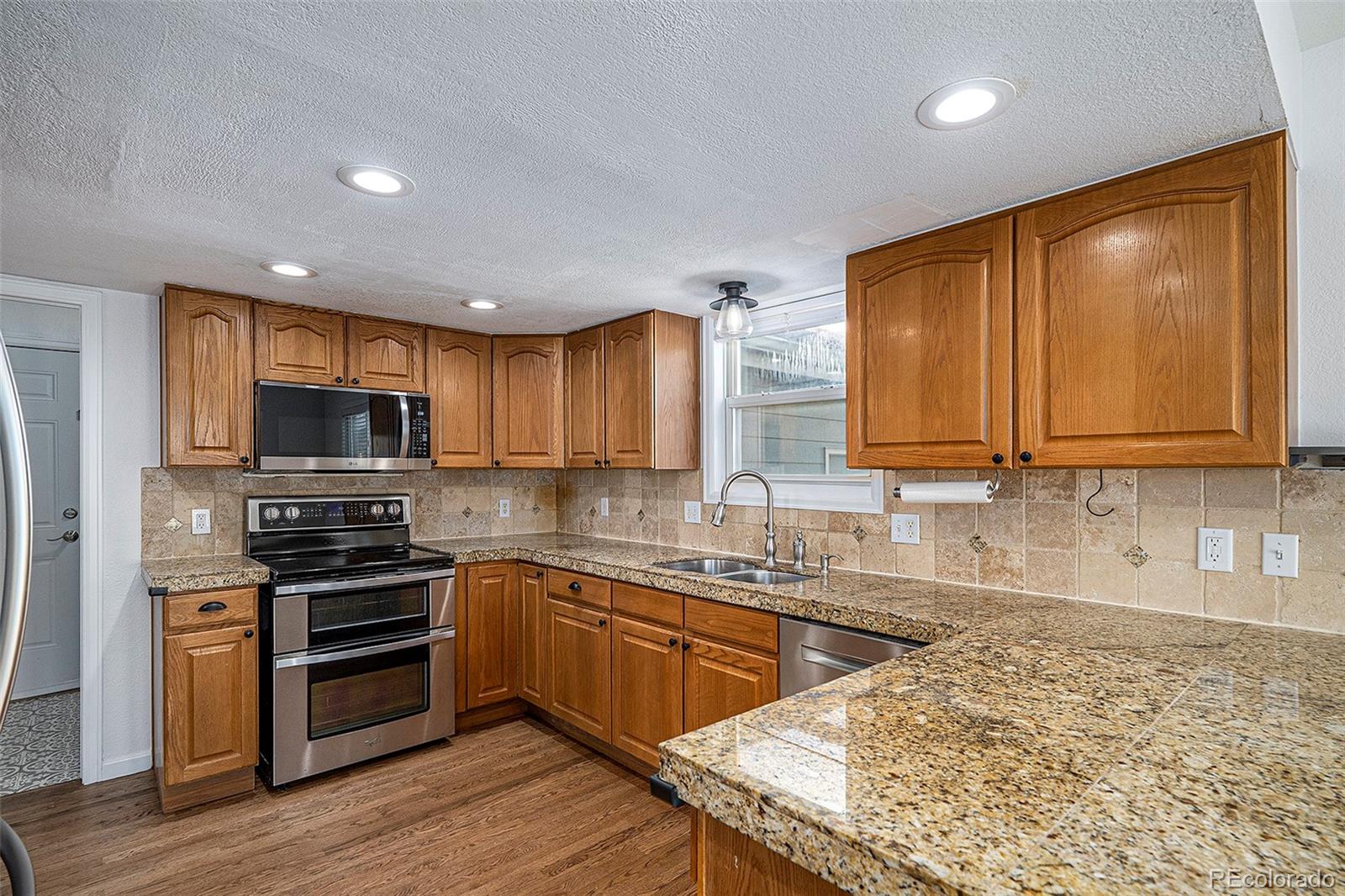 MLS Image #3 for 510 w prestwick way,castle rock, Colorado