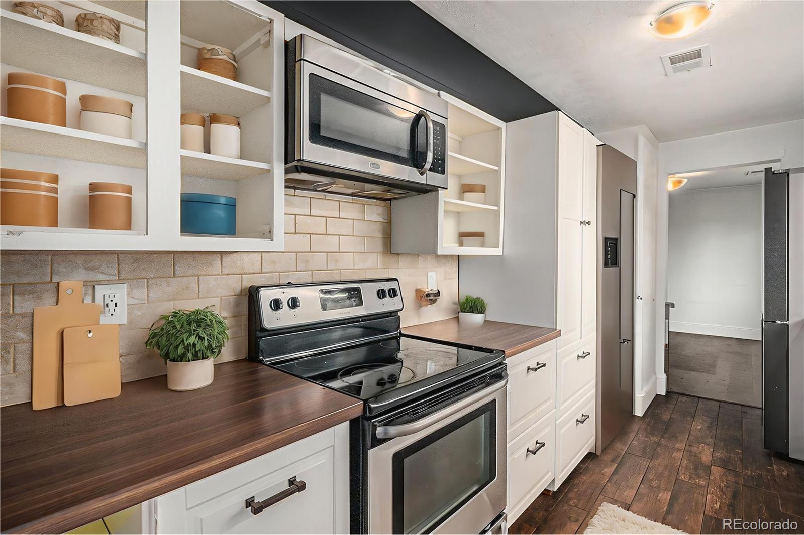 MLS Image #2 for 14753 e alabama place,aurora, Colorado