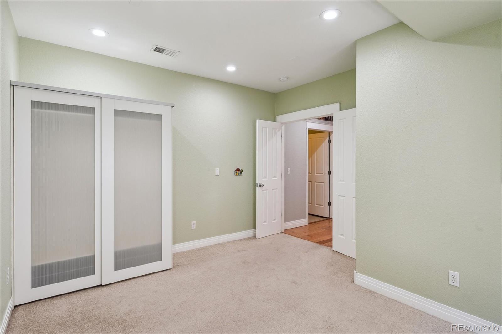 MLS Image #35 for 2924  fulton street,denver, Colorado