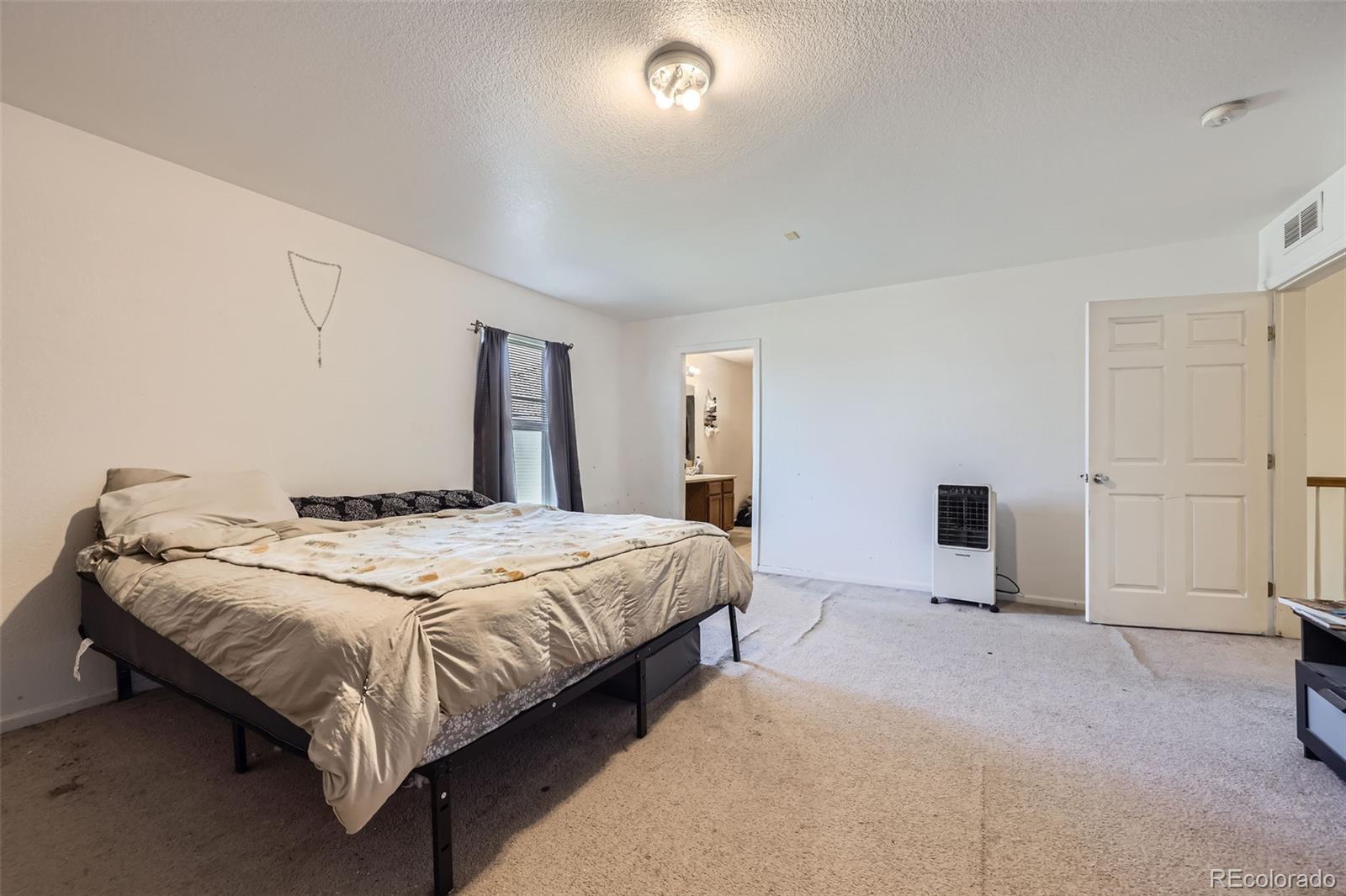 MLS Image #18 for 20530  randolph place,denver, Colorado