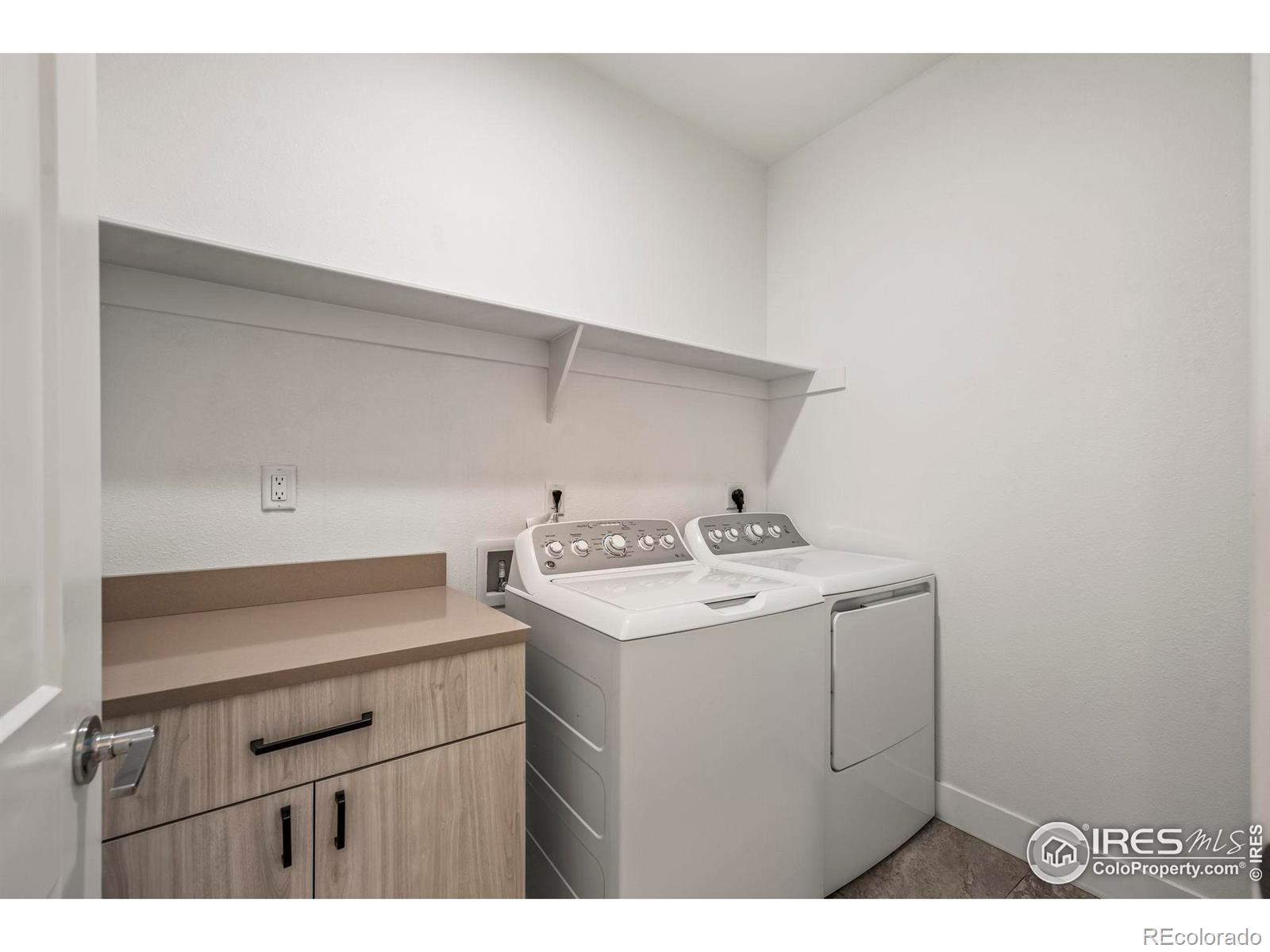 MLS Image #27 for 919  russell street,golden, Colorado