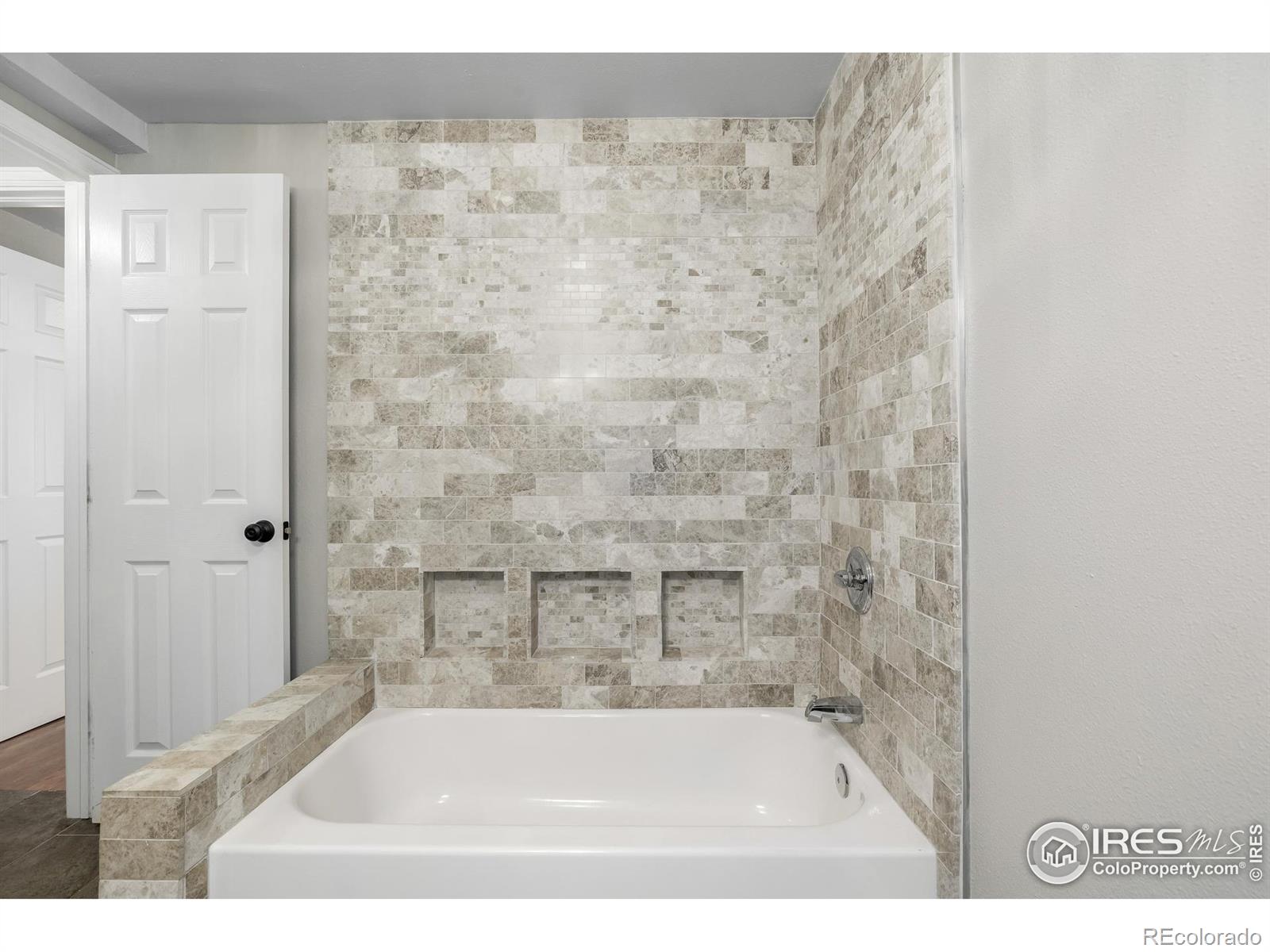 MLS Image #14 for 3233  meade street,denver, Colorado