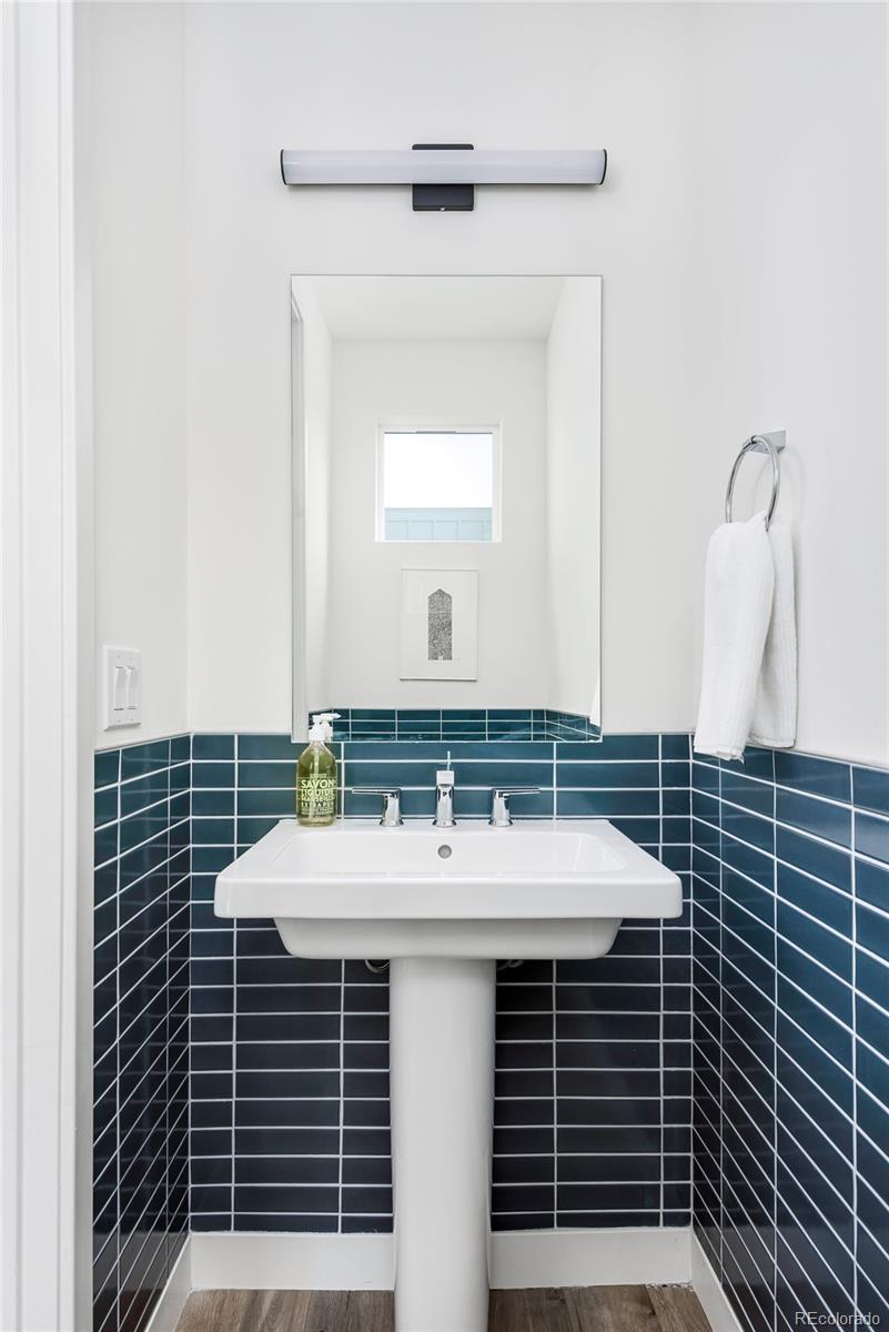 MLS Image #19 for 2321 s acoma street,denver, Colorado